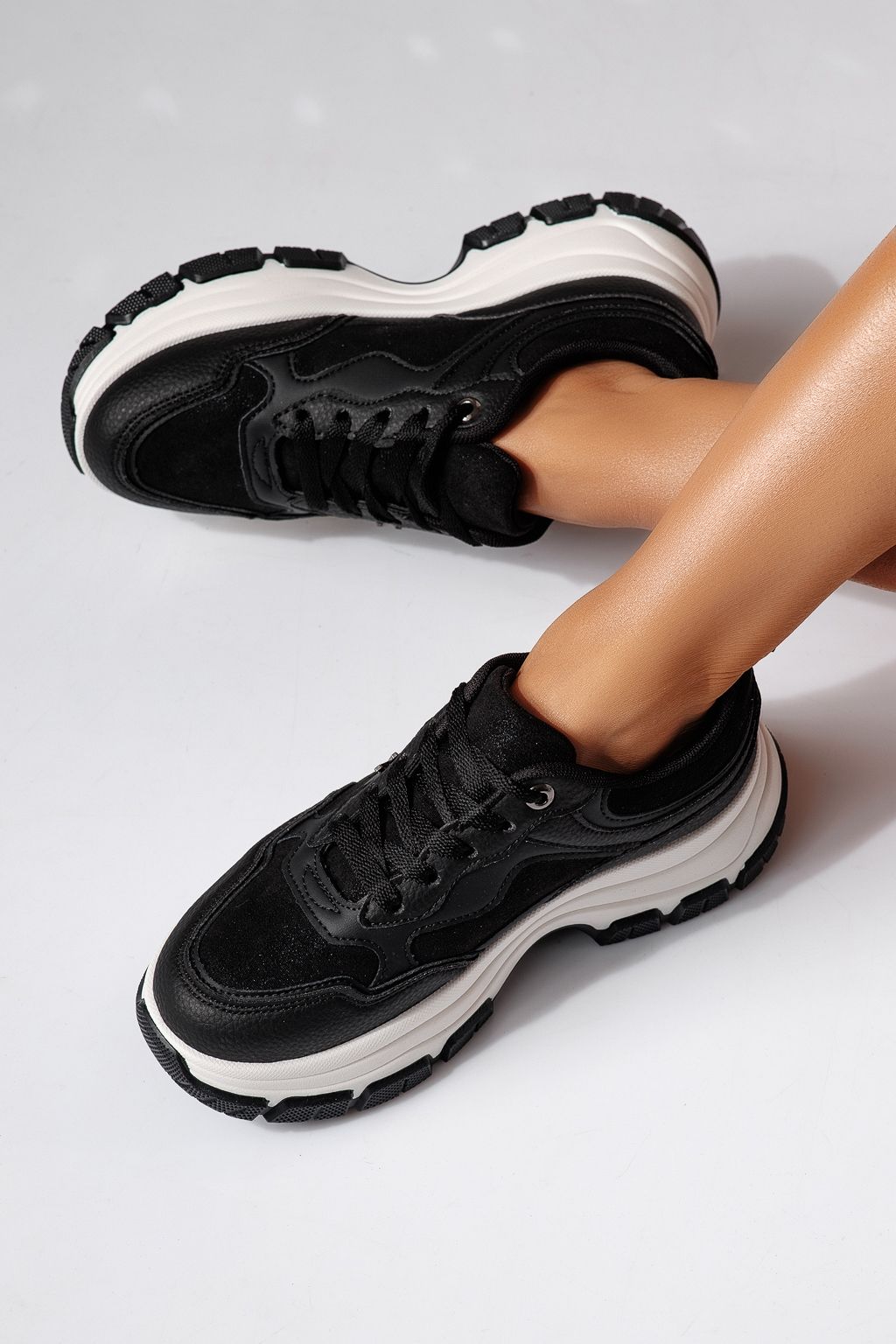 Дамски маратонки черни от еко кожа Savina #24495