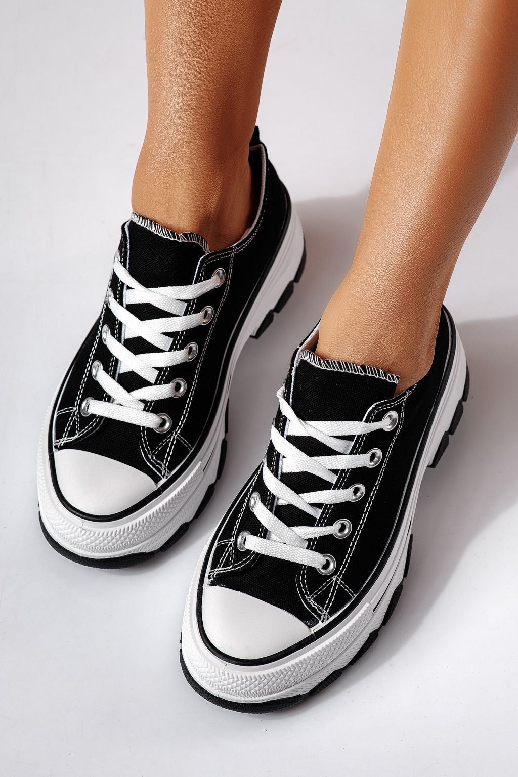 Дамски черни текстилни маратонки Zoe #24487