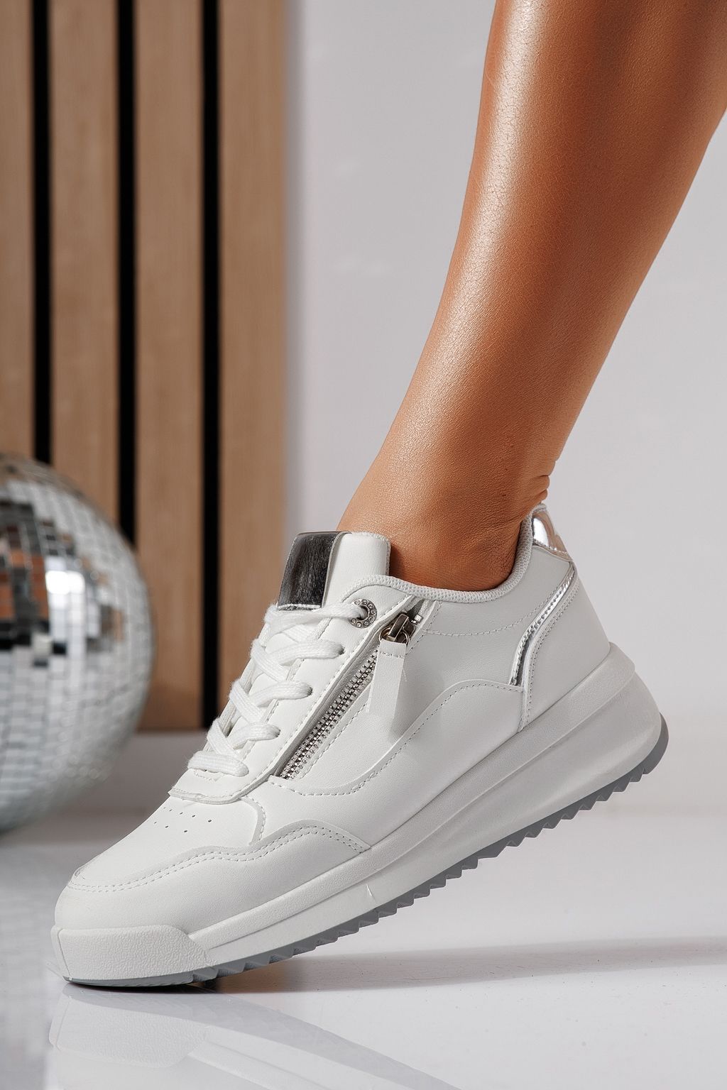 Дамски маратонки сиви от еко кожа Alana #24416