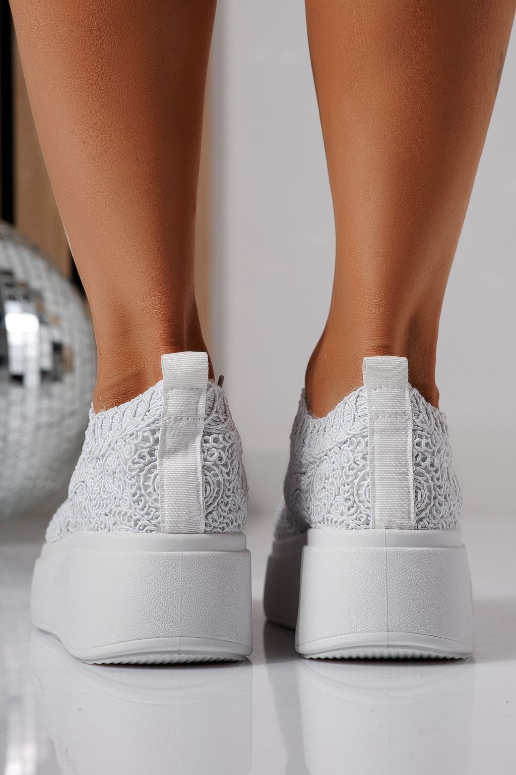 Дамски маратонки бели от текстилен материал Loretta #24491