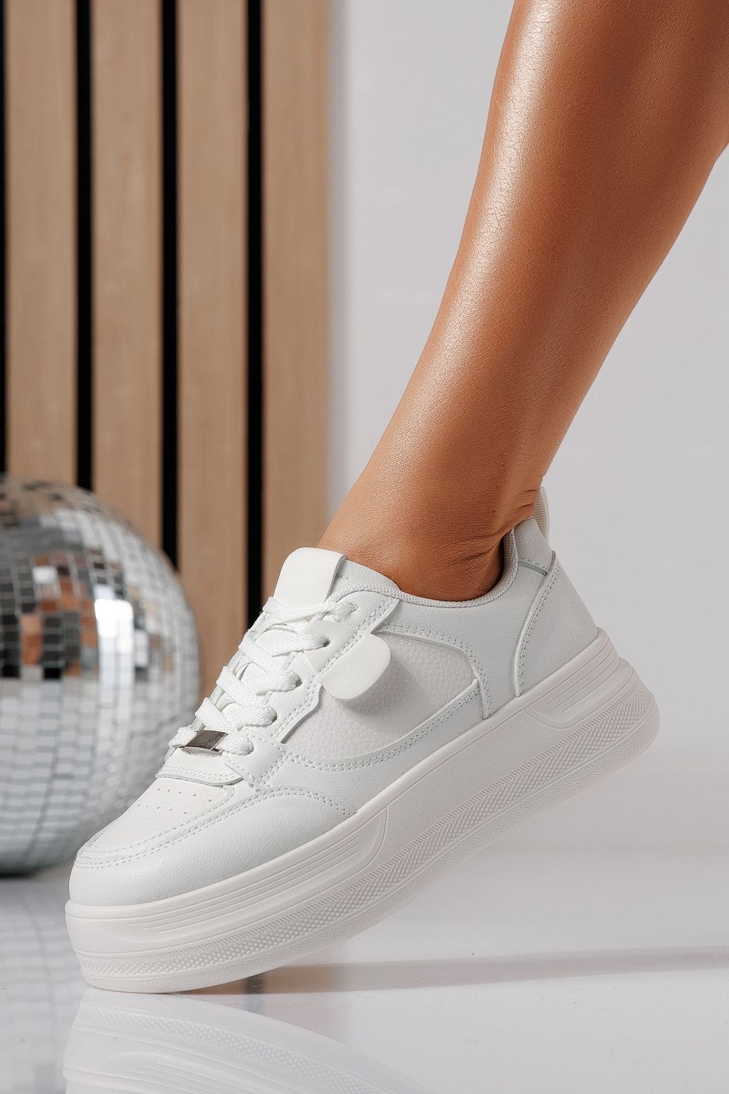 Дамски маратонки бели от еко кожа Fabia #24468