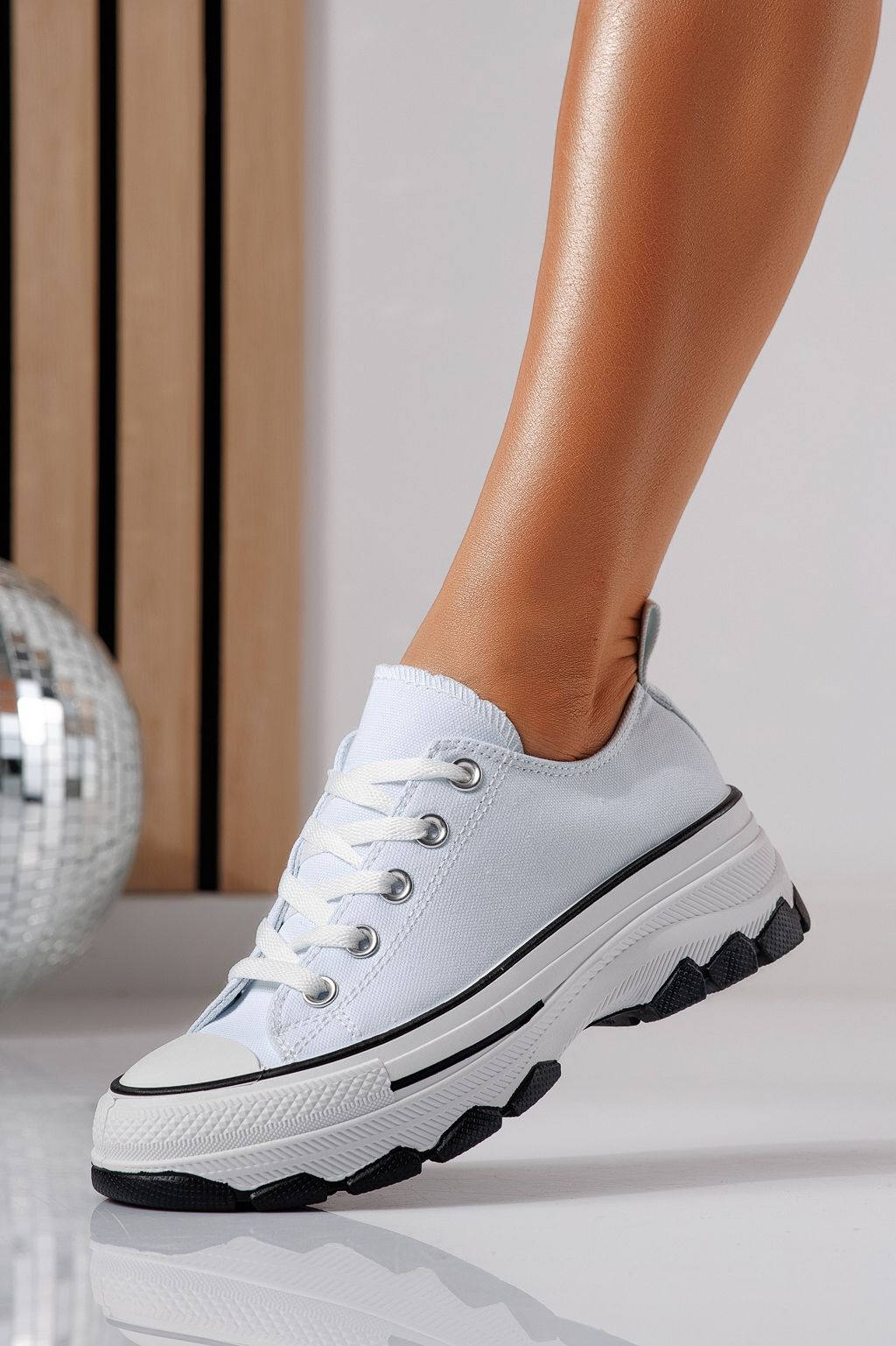 Дамски бели текстилни маратонки Zoe #24486