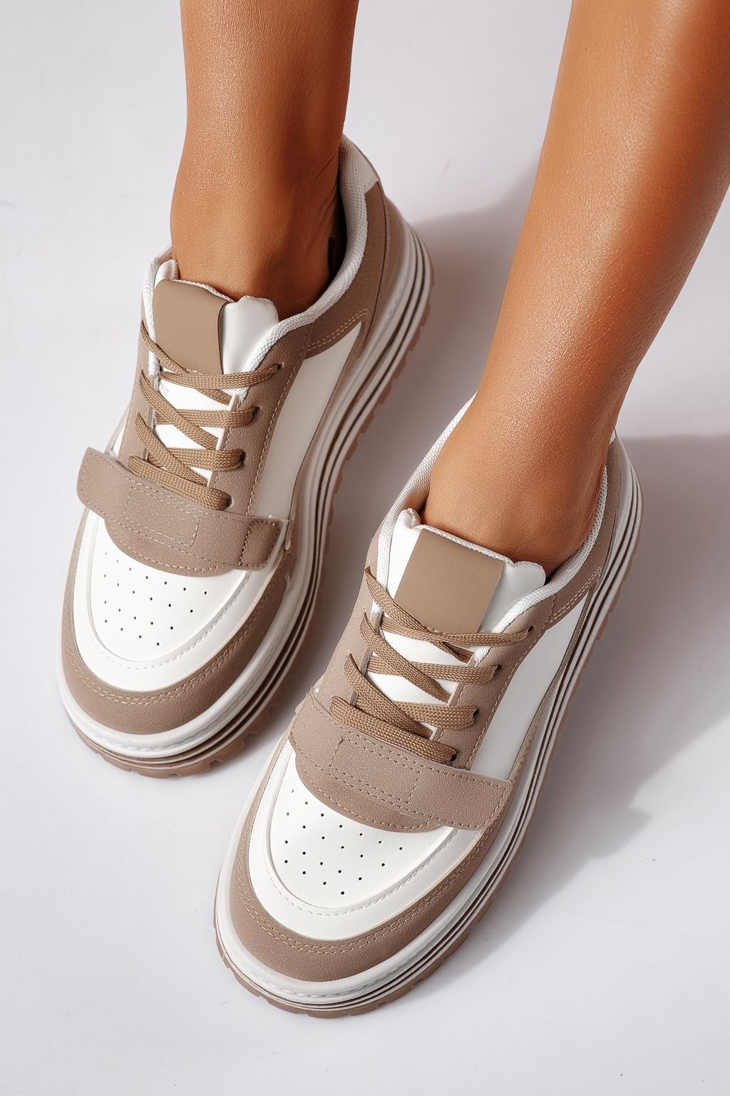 Дамски маратонки бели от еко кожа Tabitha #24456