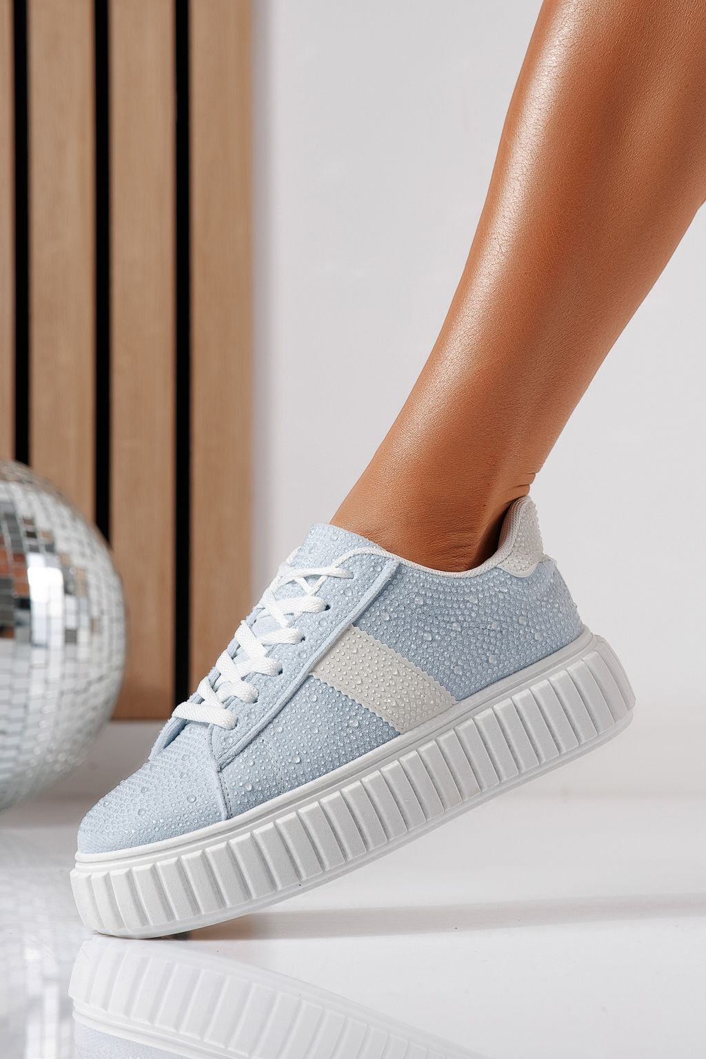 Дамски сини велурени маратонки Loris #24400