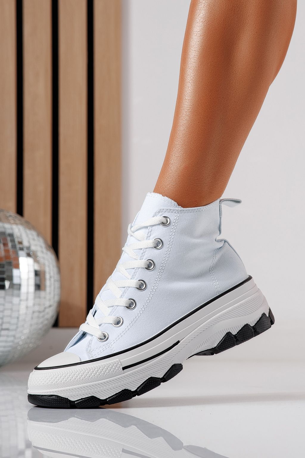 Дамски маратонки бели от текстилен материал Vanda #24488