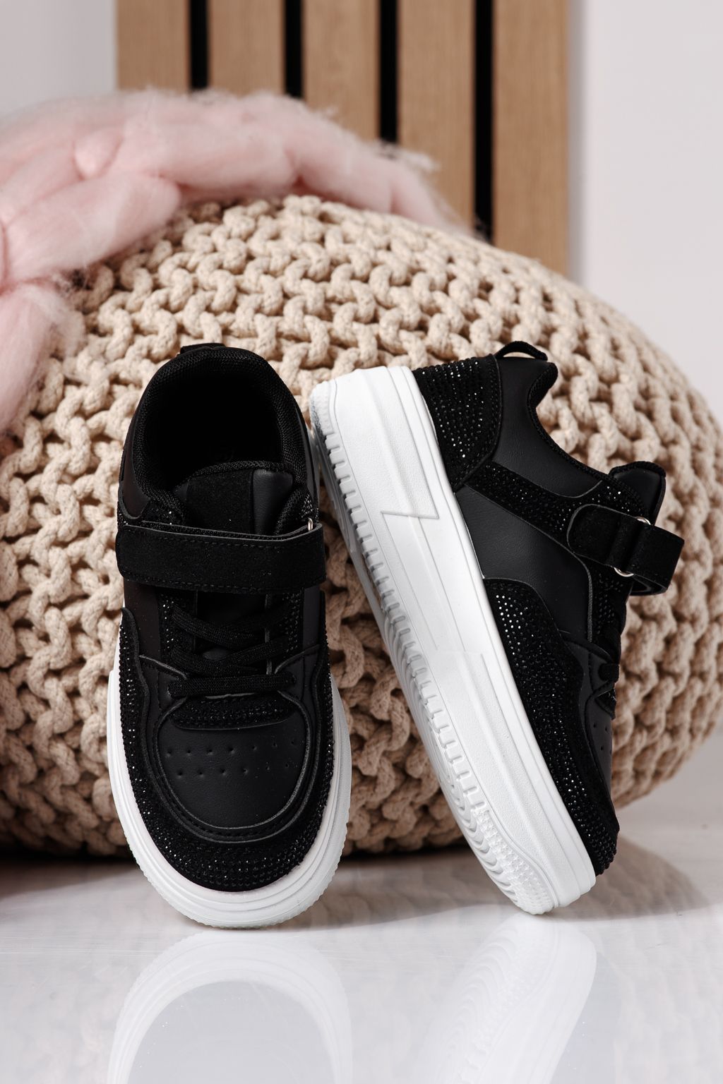 Черни детски маратонки от екокожа Aris #24399