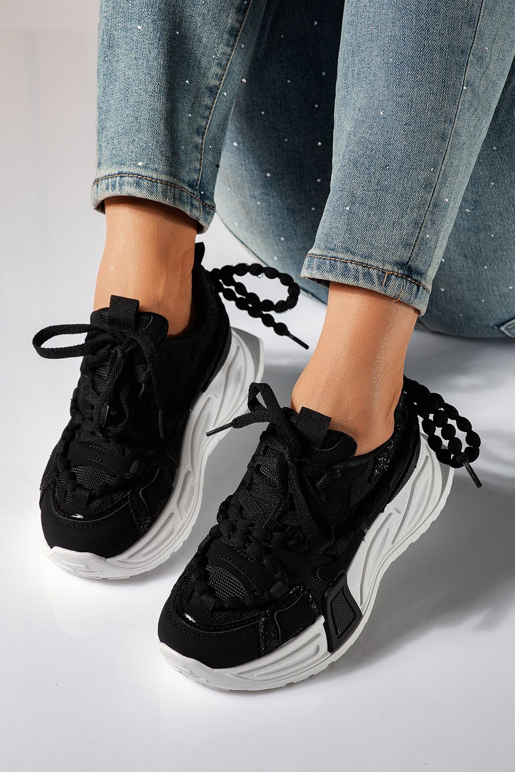 Дамски маратонки черни от еко кожа Maddy #24530