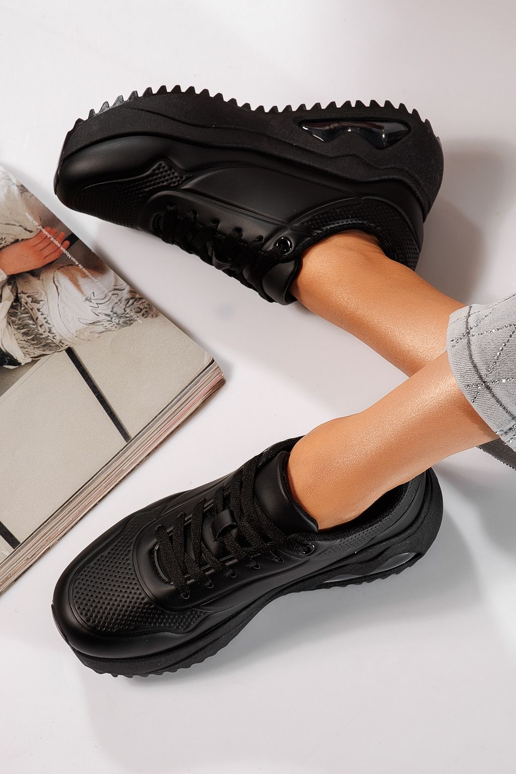 Дамски маратонки черни от еко кожа Audrey #24555