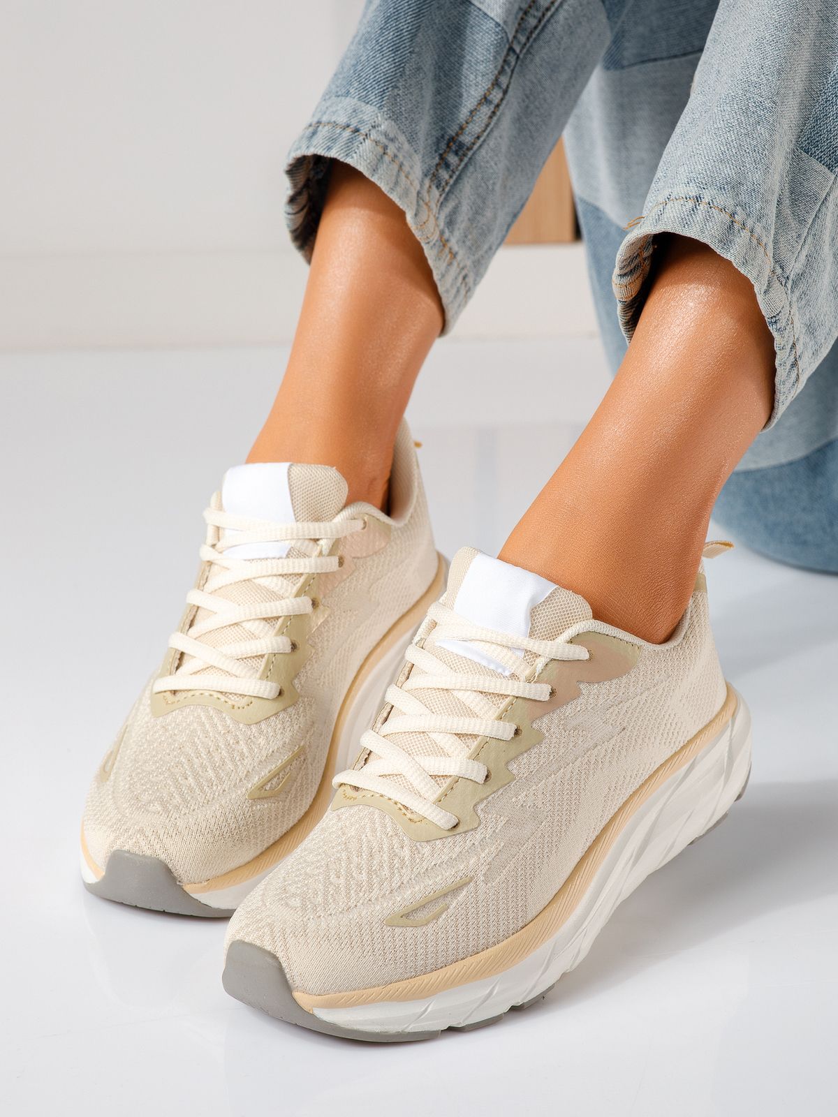 Дамски маратонки бежови от текстилен материал Luisa #24559