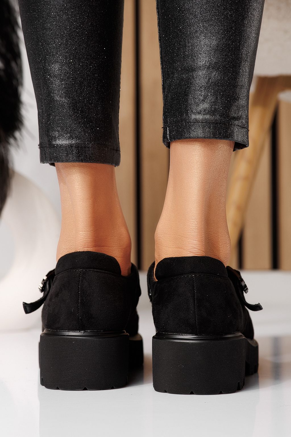 Всекидневни дамски обувки черни от обърната еко кожа Zinnia #24563