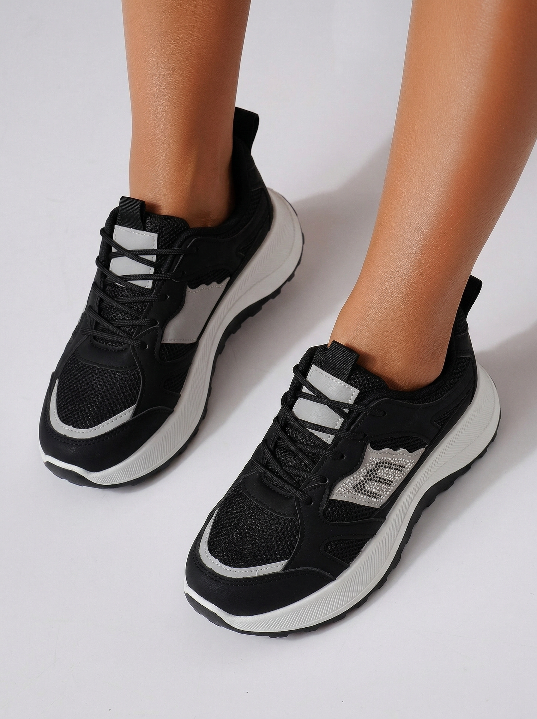 Дамски маратонки черни от текстилен материал Maggie #24589