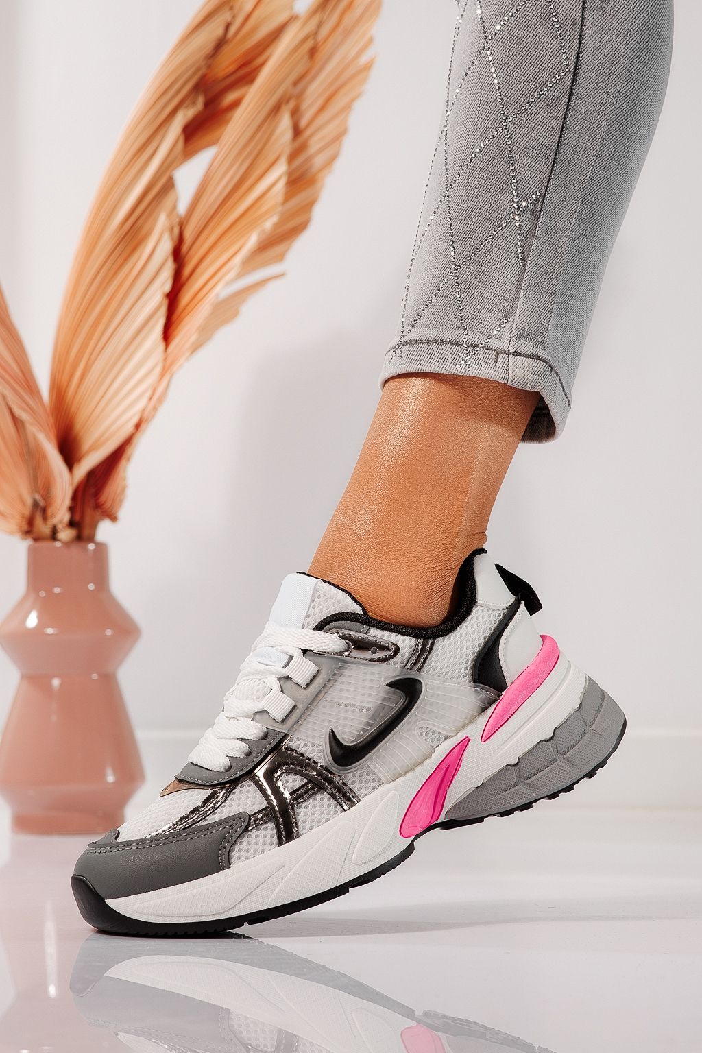 Дамски маратонки бели от еко кожа Amy #24604