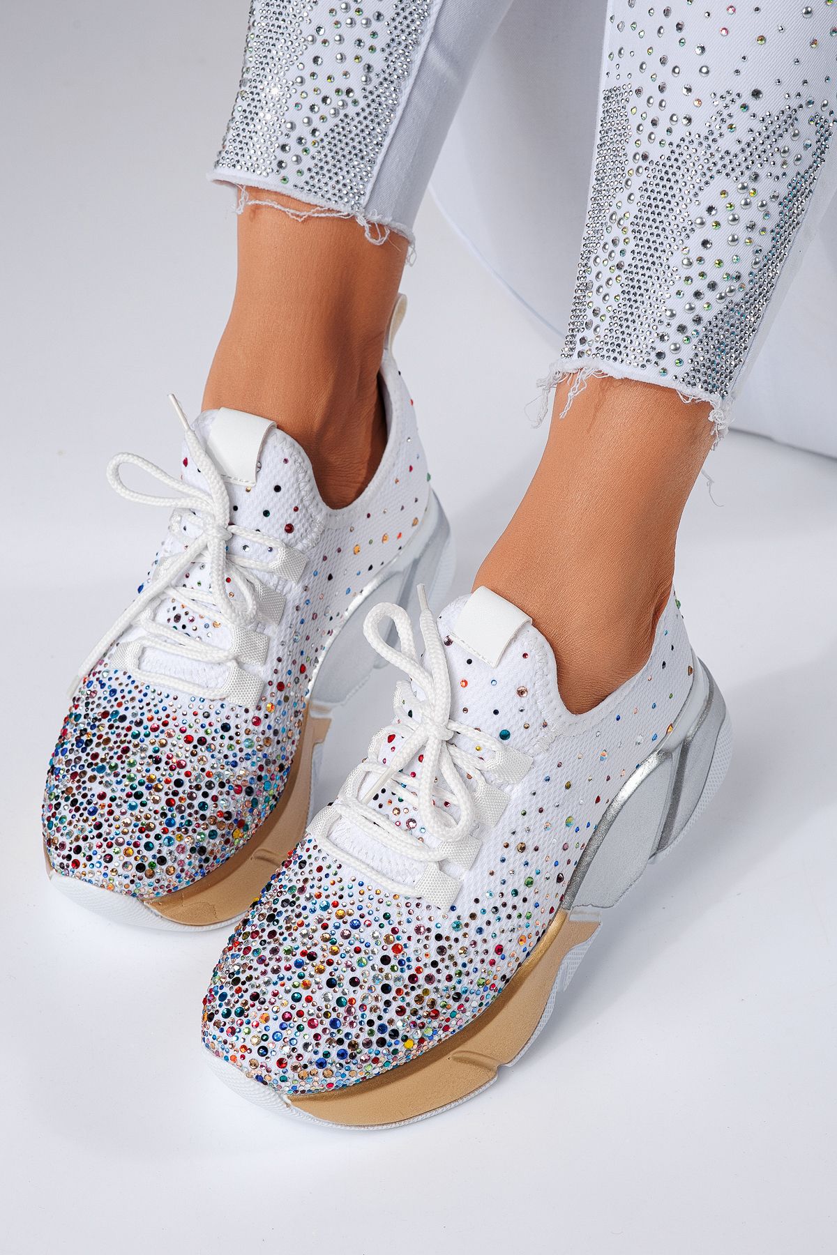 Дамски бели текстилни маратонки Maria #24608