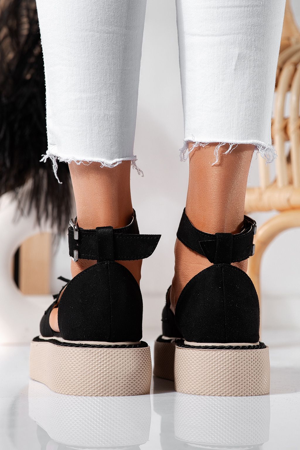 Всекидневни дамски обувки черни от обърната еко кожа Aryan #24612