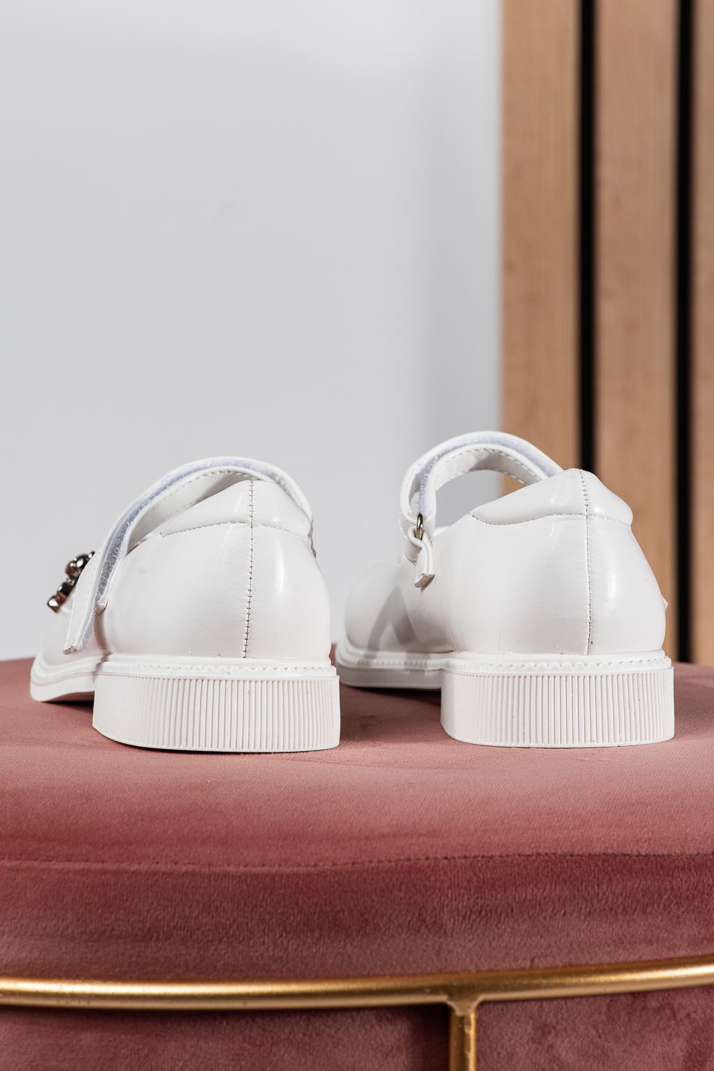 Обувки за момичета бели от еко кожа Maria2 #24636