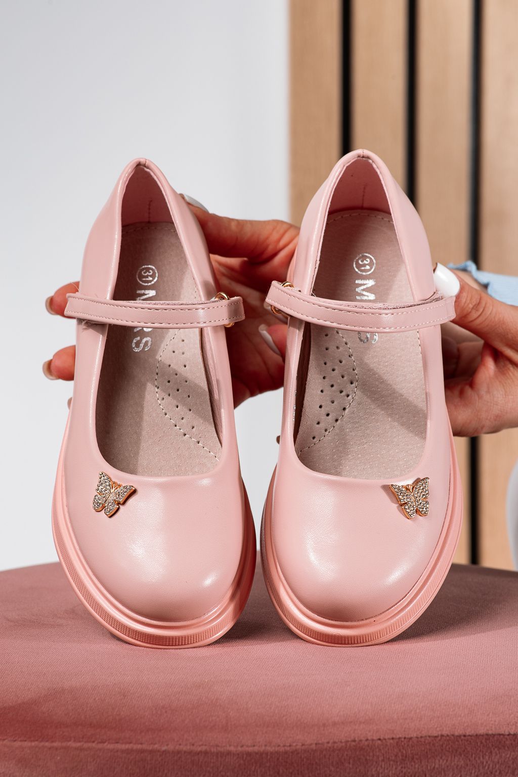 Обувки за момичета розови от еко кожа Sara #24643