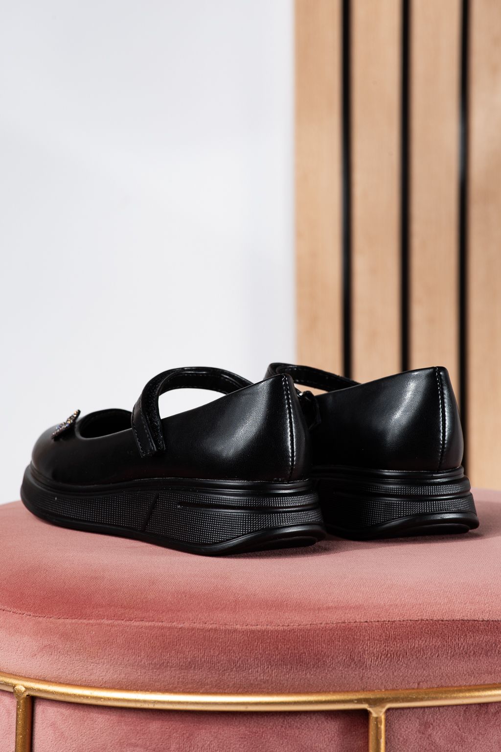 Обувки за момичета черни от еко кожа Sara #24645