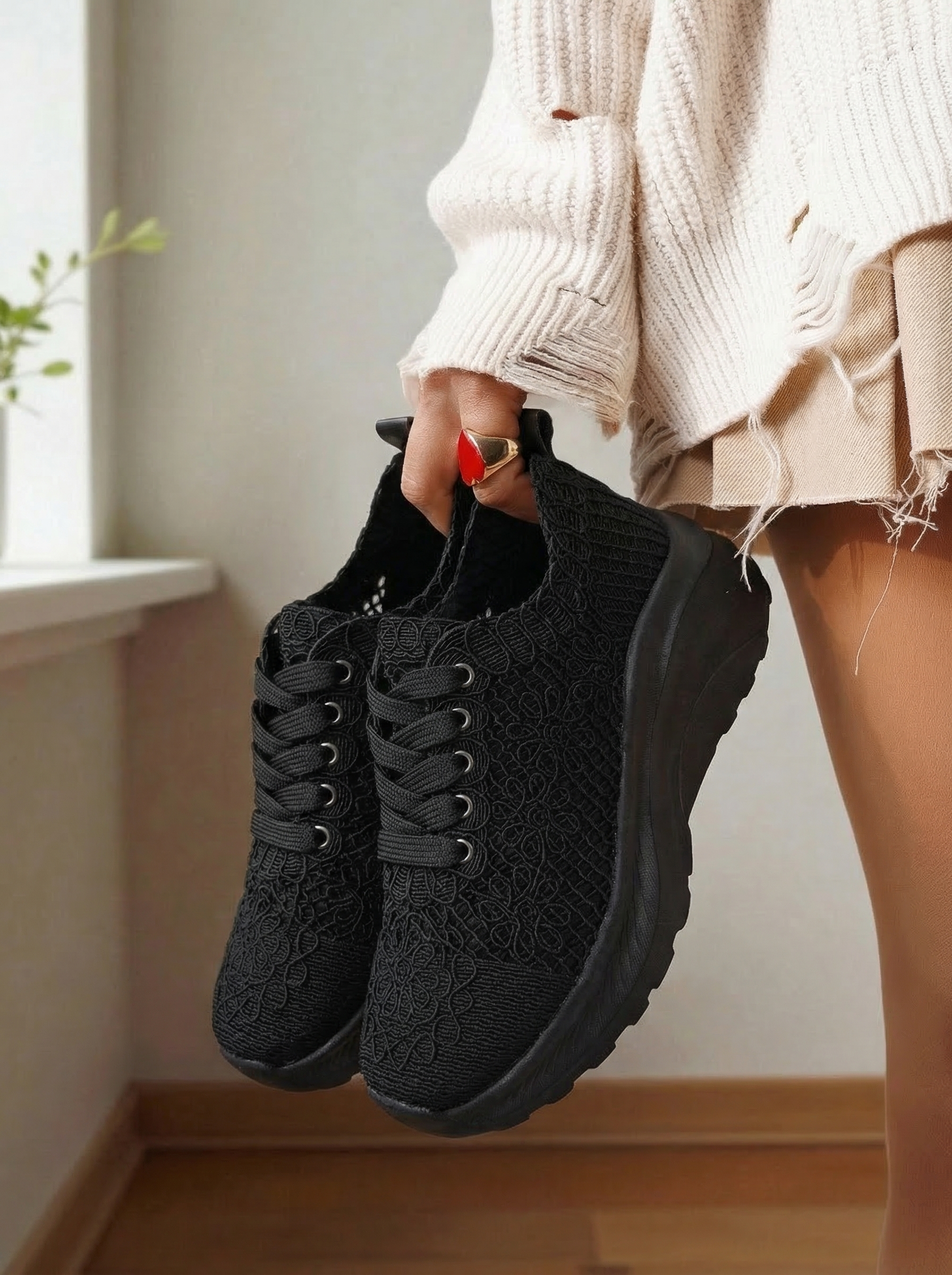 Дамски черни текстилни маратонки Yuri #24656