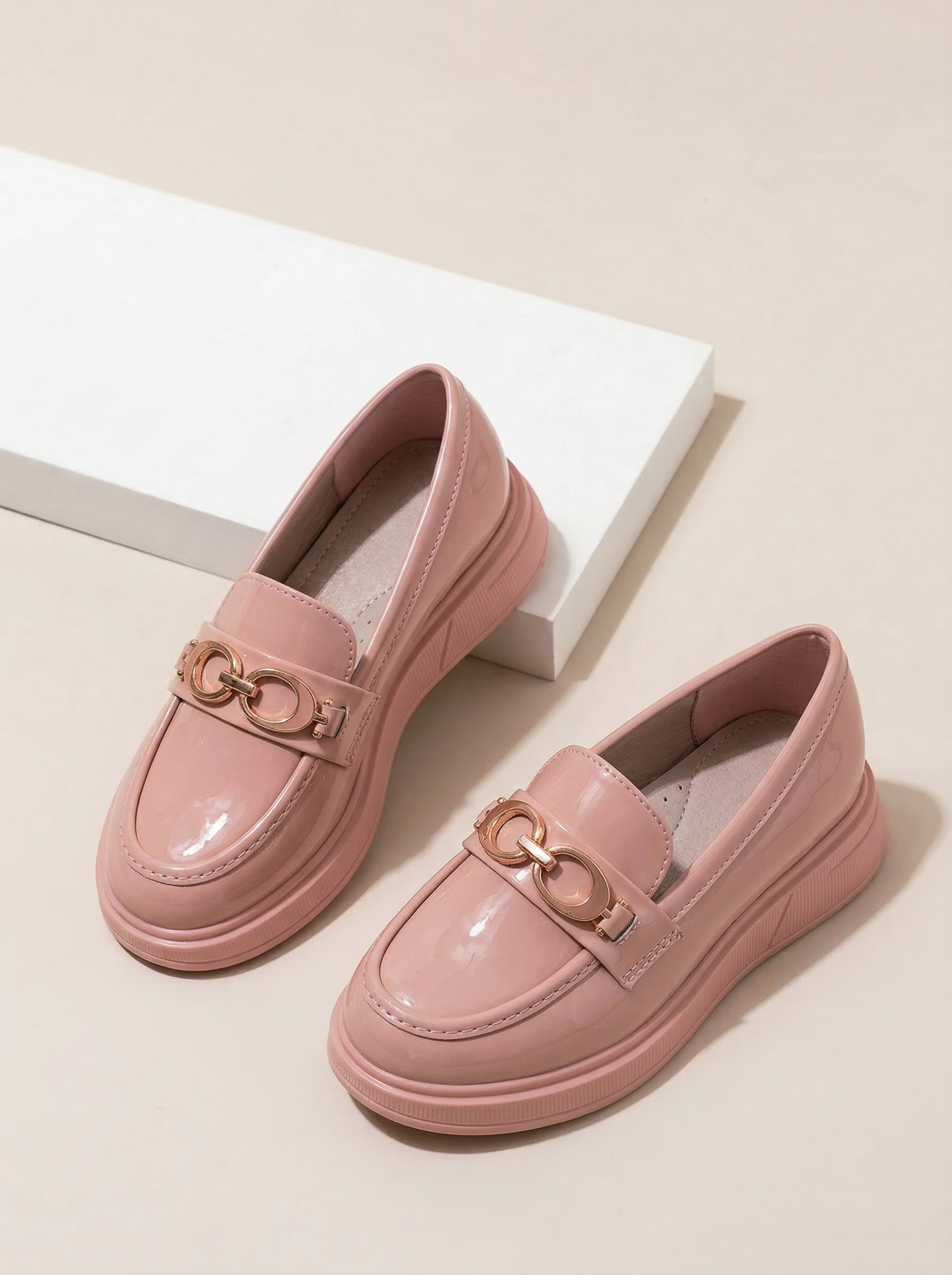 Розови лачени обувки за момиче Андреина #24628