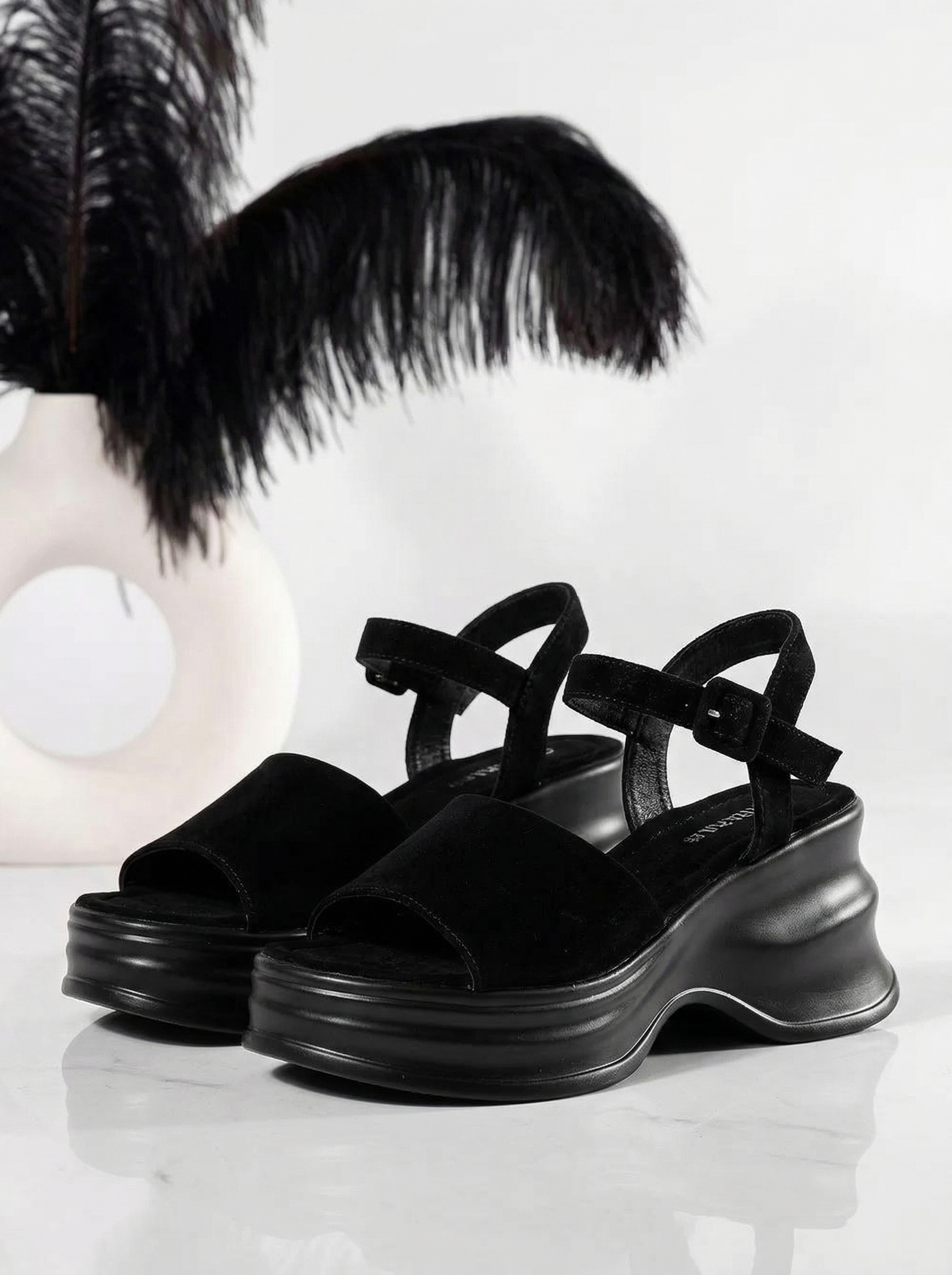 Дамски сандали с платформа черни от еко кожа Adena #21302