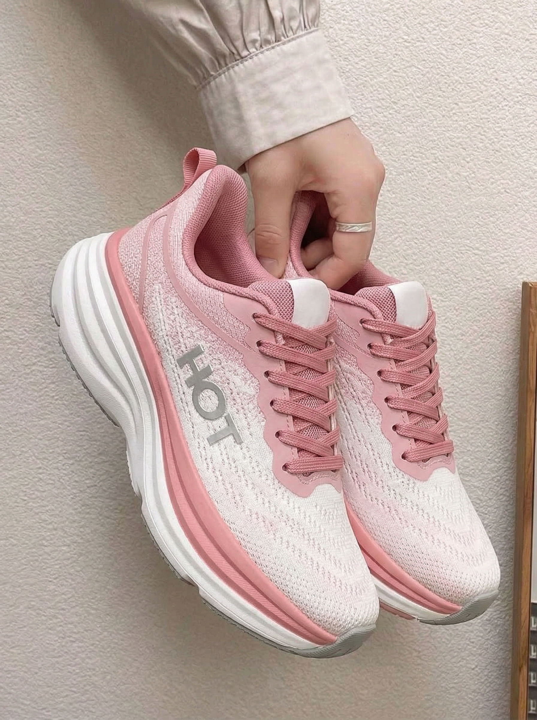 Дамски маратонки розови от текстилен материал Luna #20290