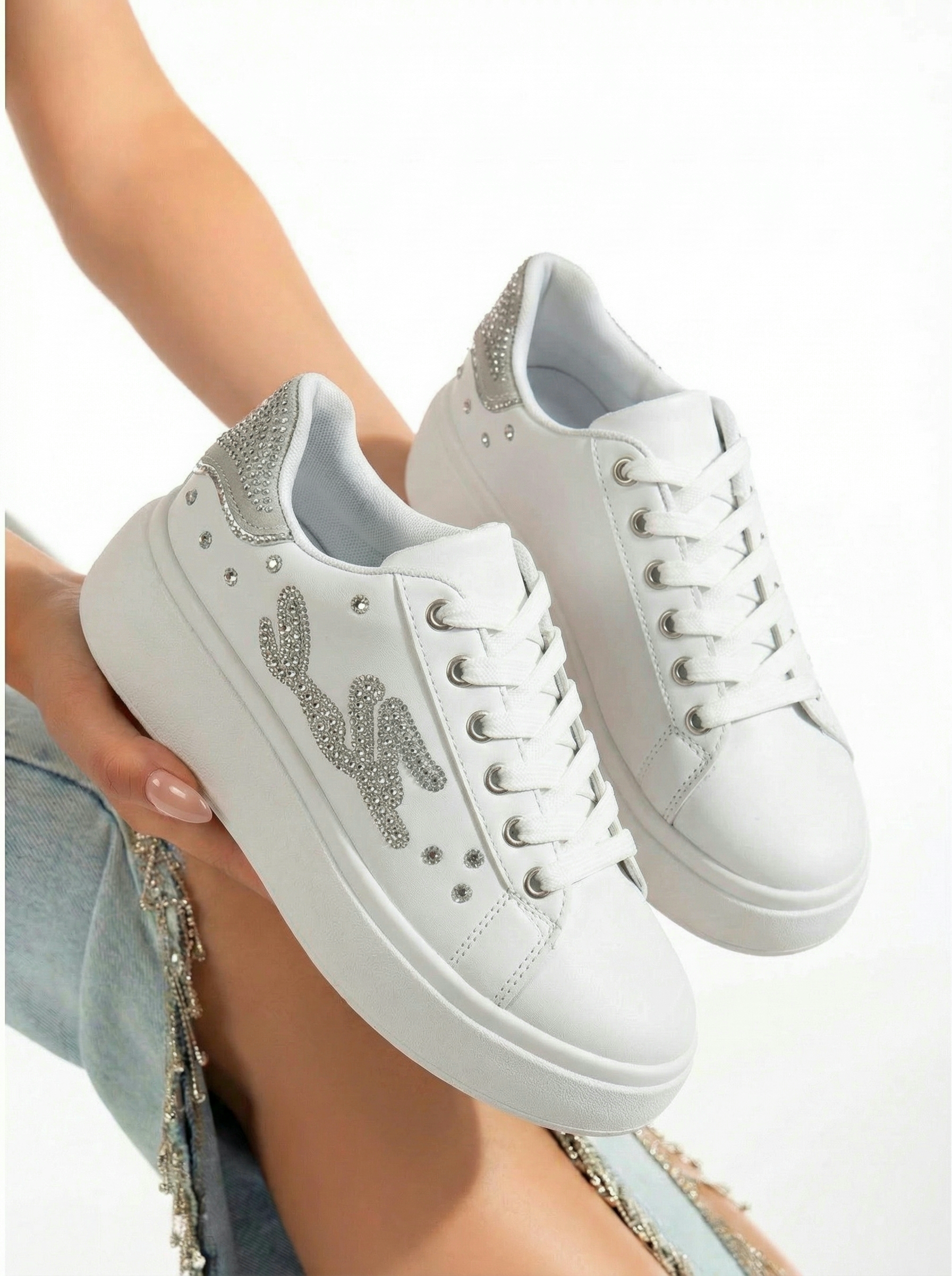 Дамски маратонки бели от еко кожа Saphira #24679