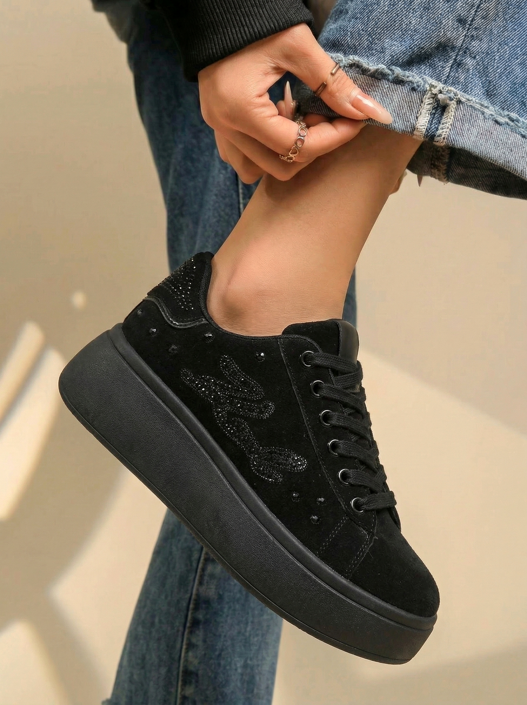 Дамски маратонки черни от обърната еко кожа Saphira #24680