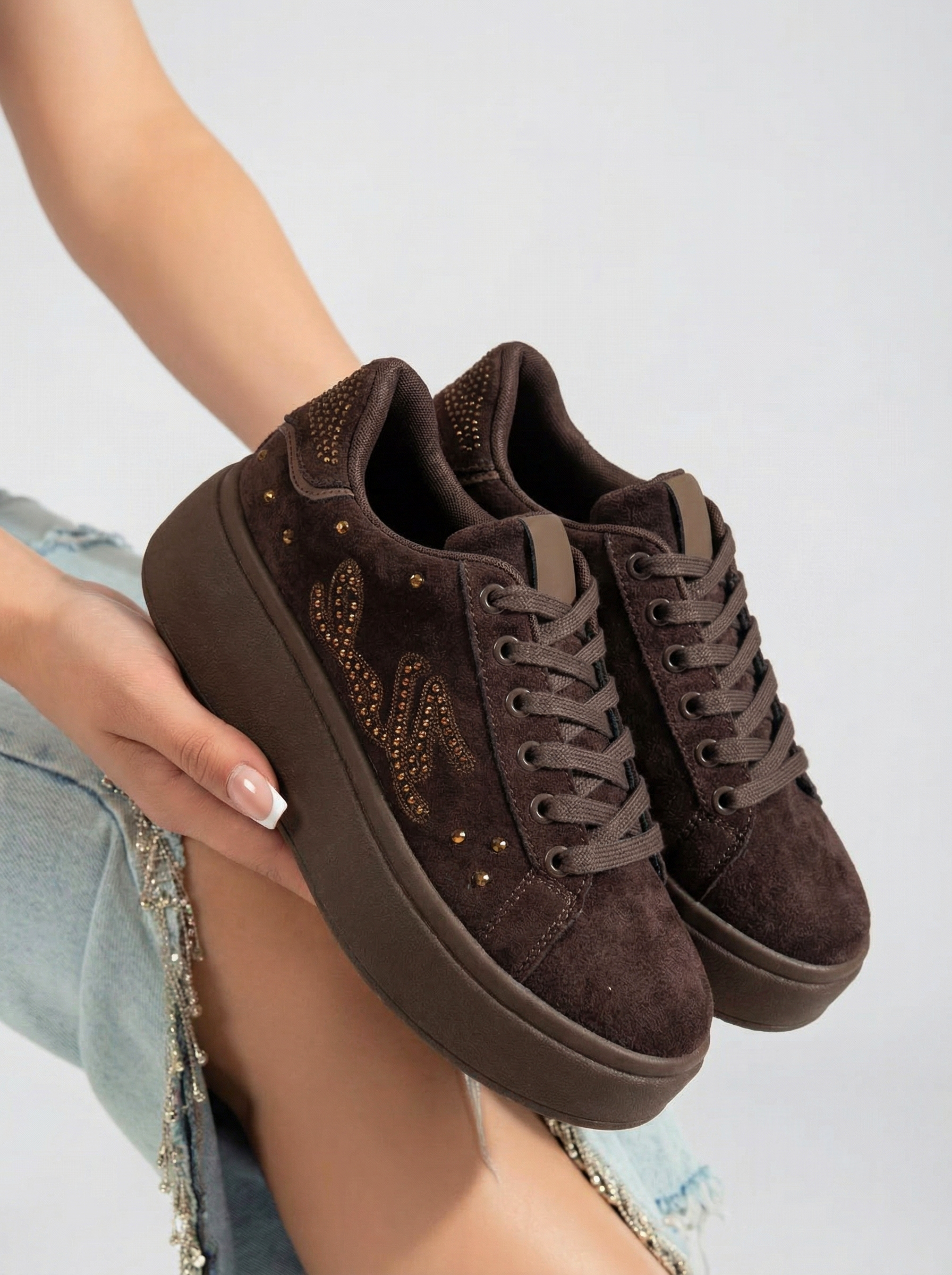 Дамски маратонки кафяви от обърната еко кожа Saphira #24681