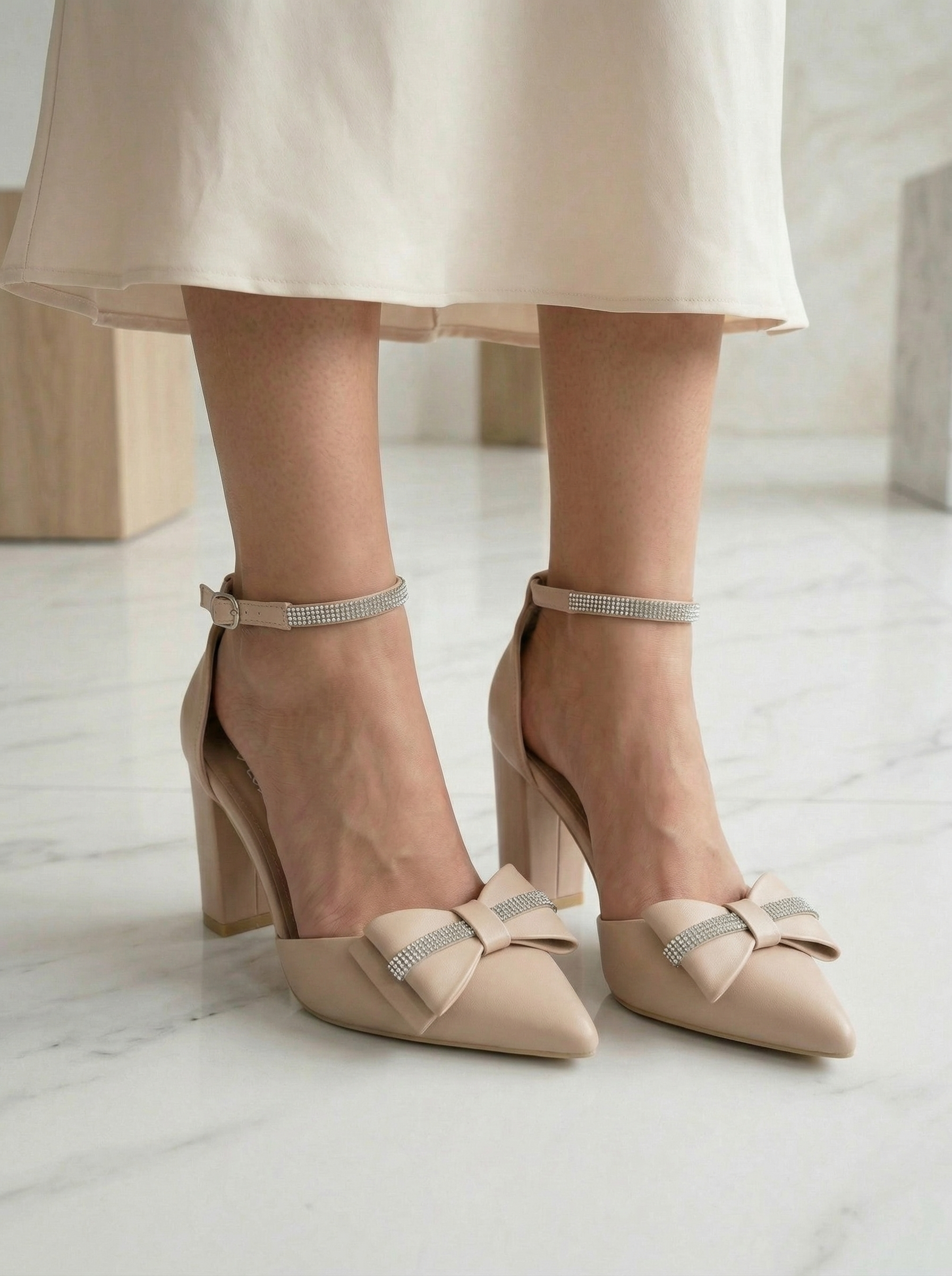 Дамски обувки с ток бежови от еко кожа Elis #24675