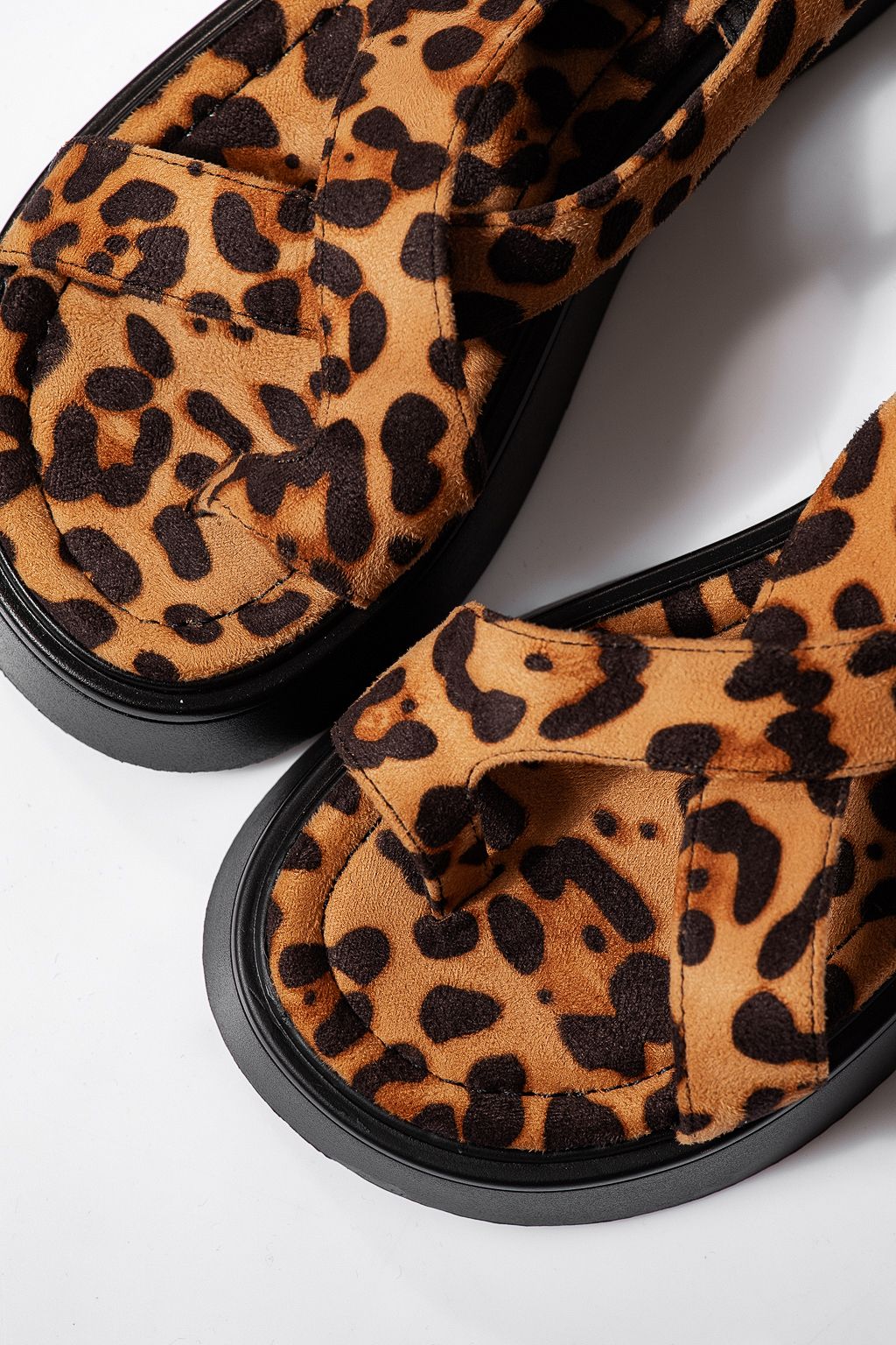 Дамски сандали с платформа леопард от текстилен материал Liv #24721