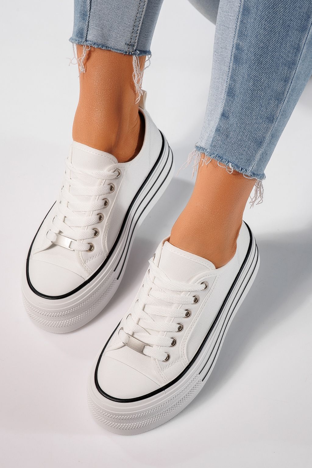 Дамски маратонки бели от текстилен материал Sophia #24728