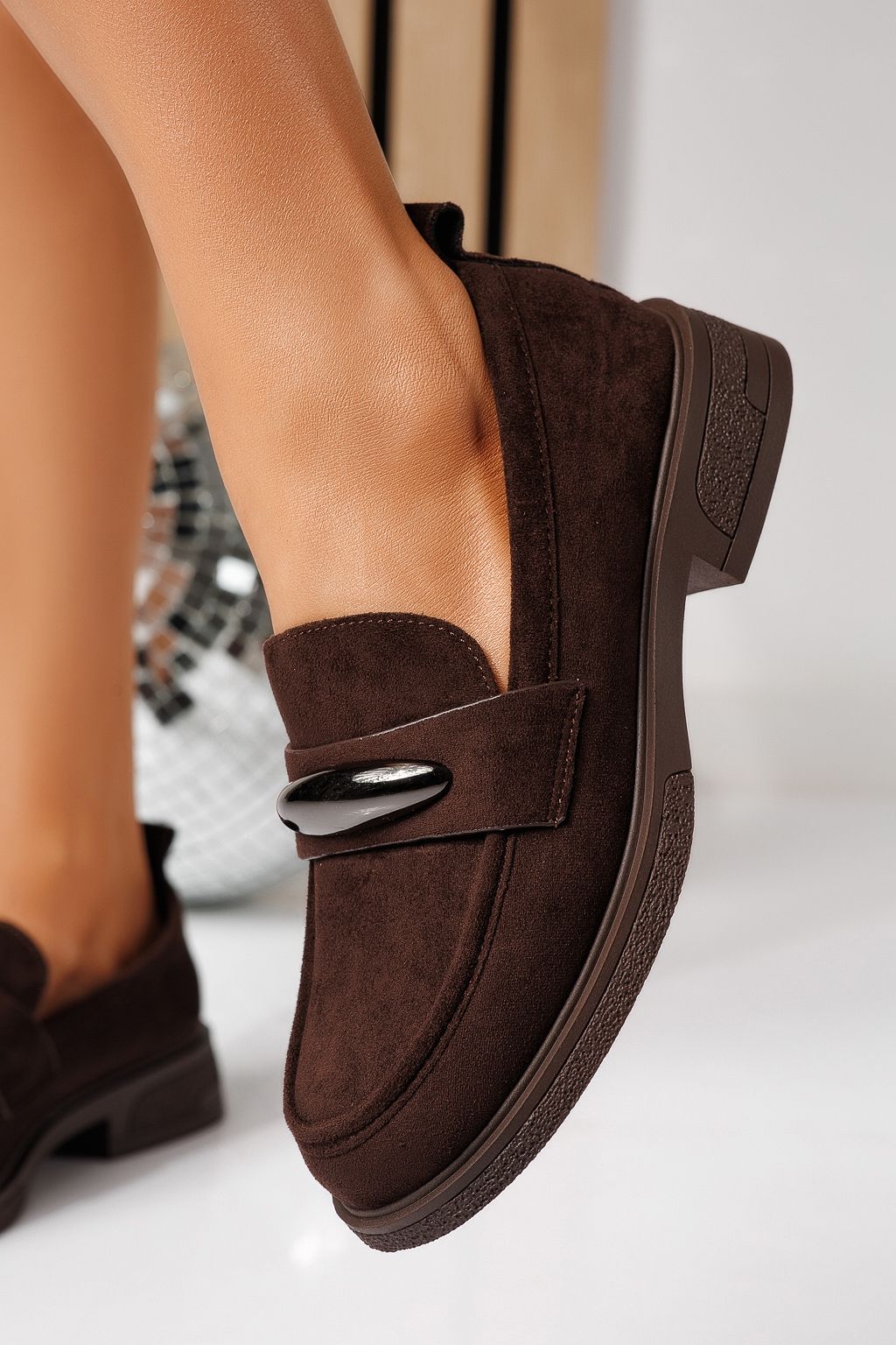 Всекидневни дамски обувки кафяви от обърната еко кожа Chiara #24906