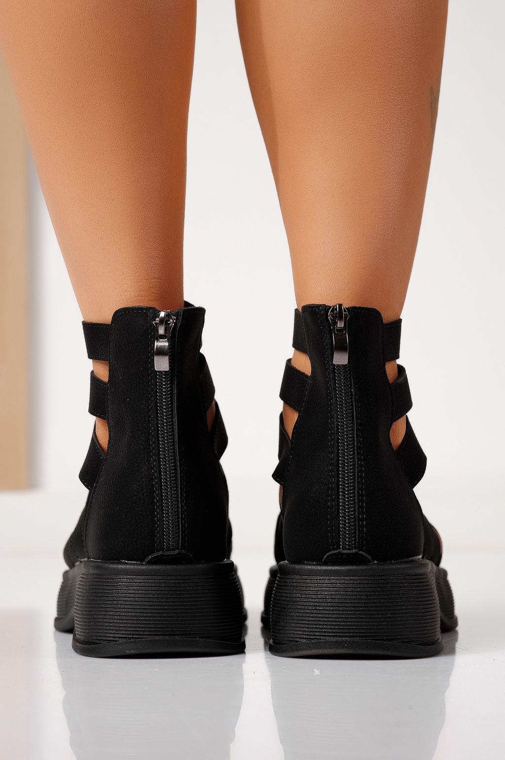 Дамски сандали с платформа черни от еко кожа Irina #24829