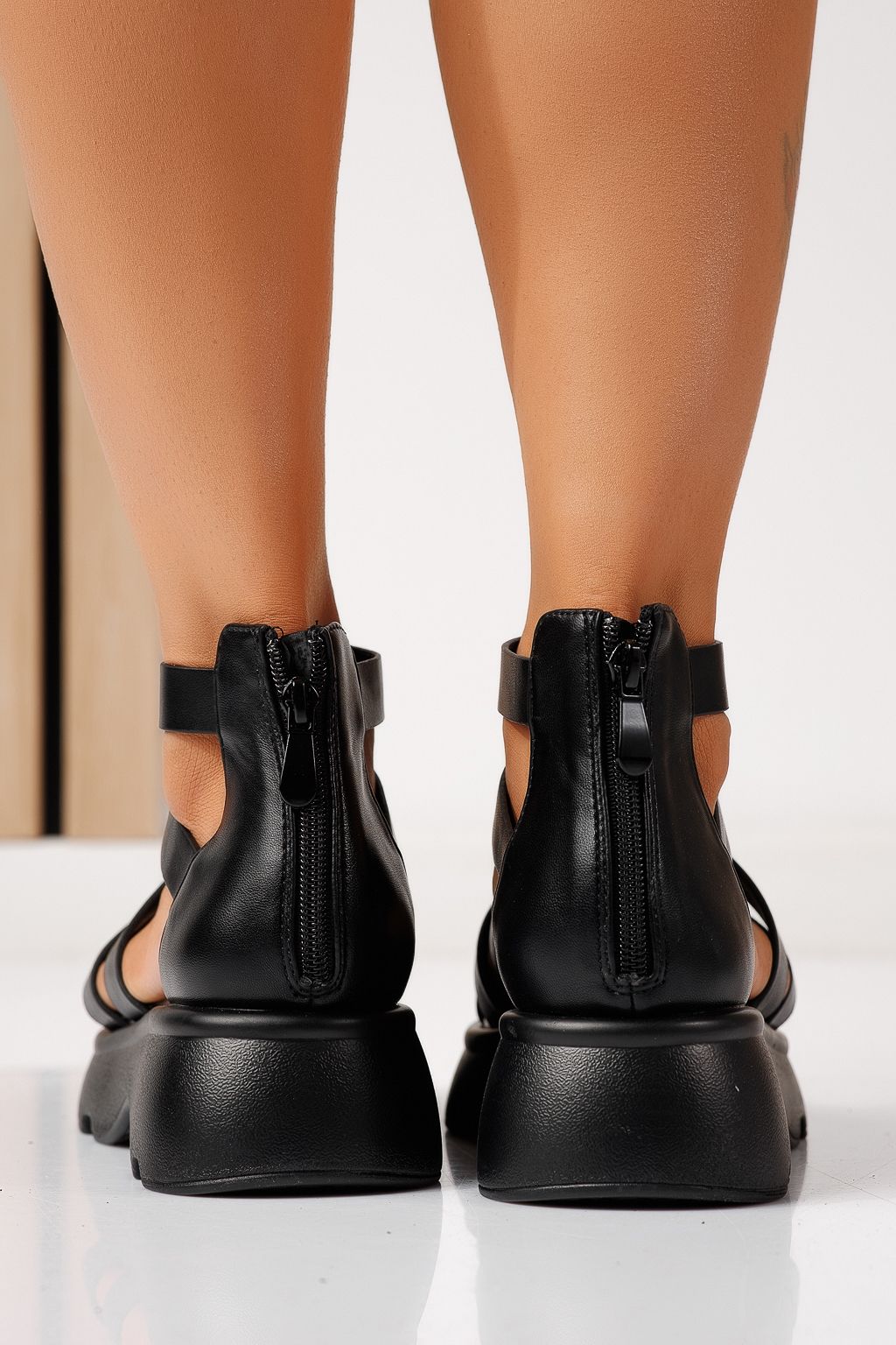 Дамски сандали с платформа черни от еко кожа Alisa #24738