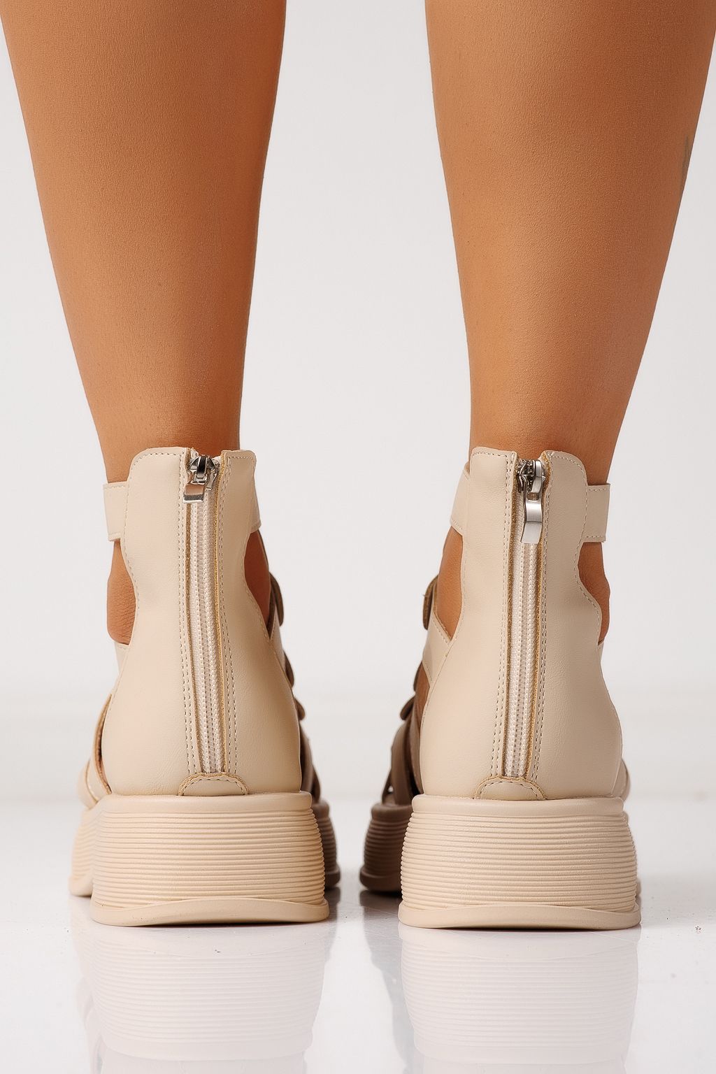 Дамски сандали с платформа бежови от еко кожа Sabina #24836