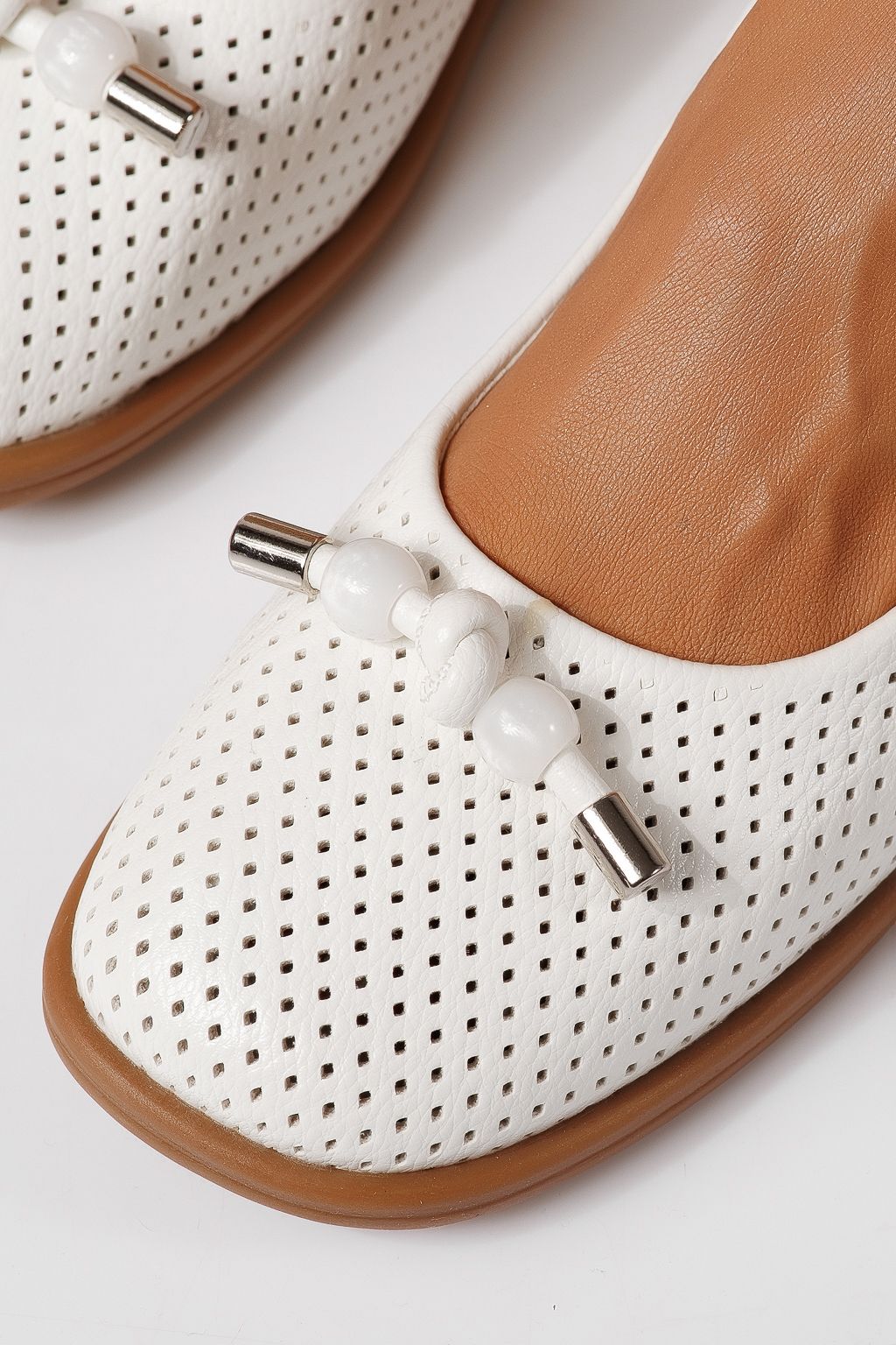 Дамски балерини бели от еко кожа Aeliana #24873