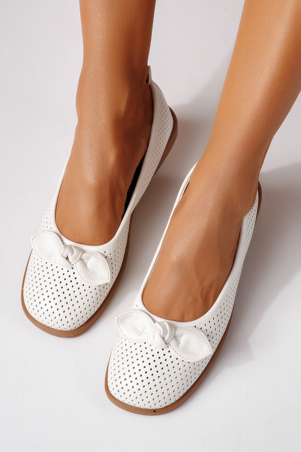 Дамски балерини бели от еко кожа Amaris #24876