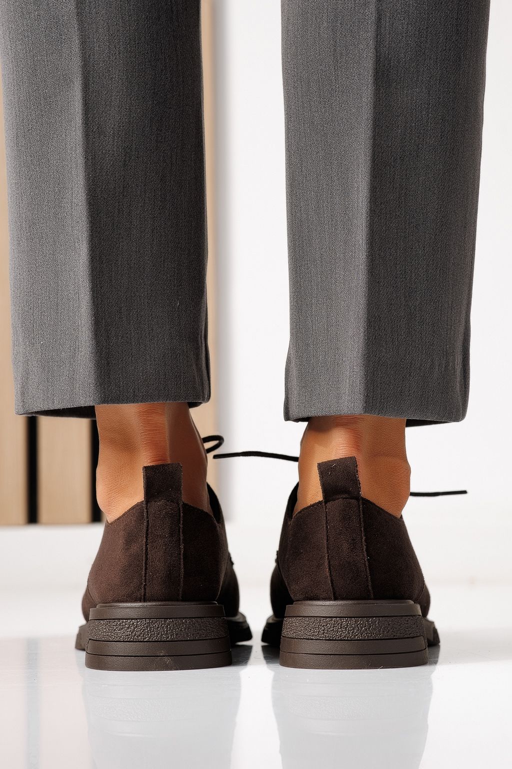 Всекидневни дамски обувки кафяви от обърната еко кожа Bellamy #24893