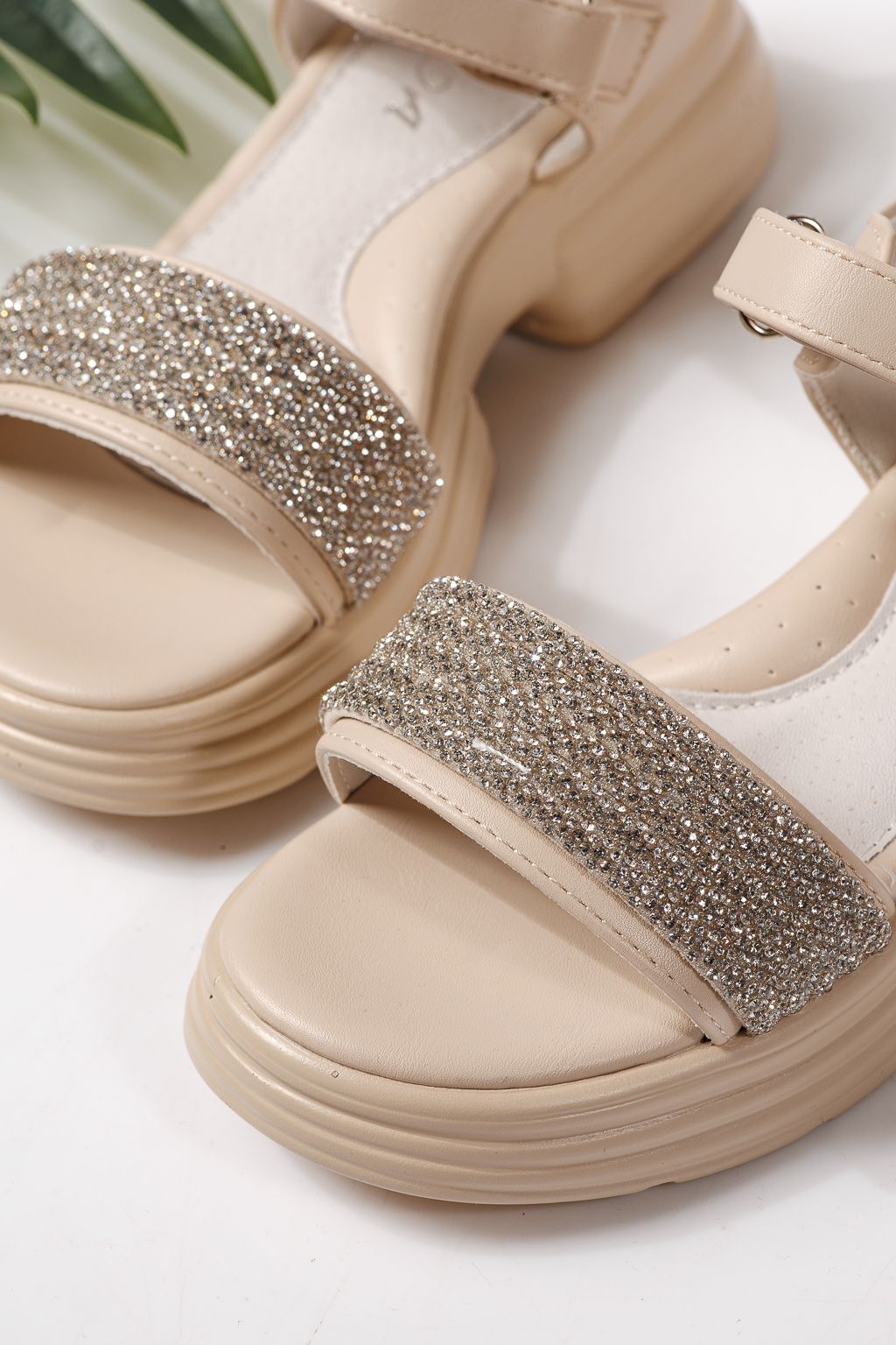 Детски сандали бежови от еко кожа Enara #24917