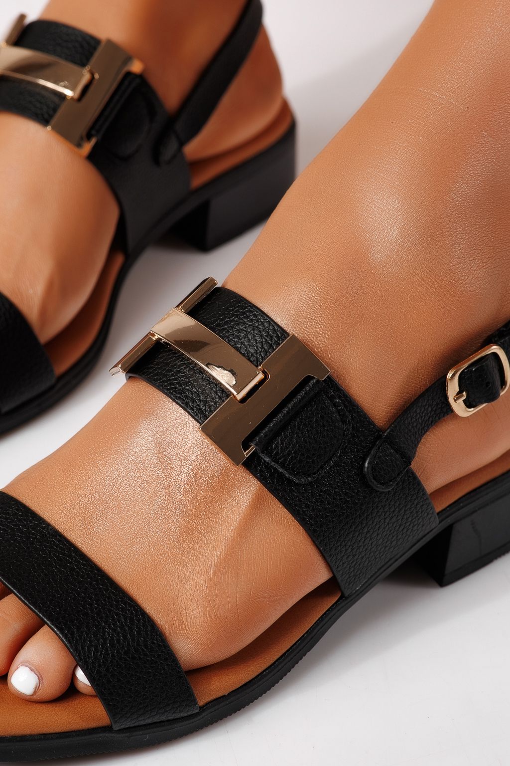 Дамски сандали с ток черни от еко кожа Harper #24966