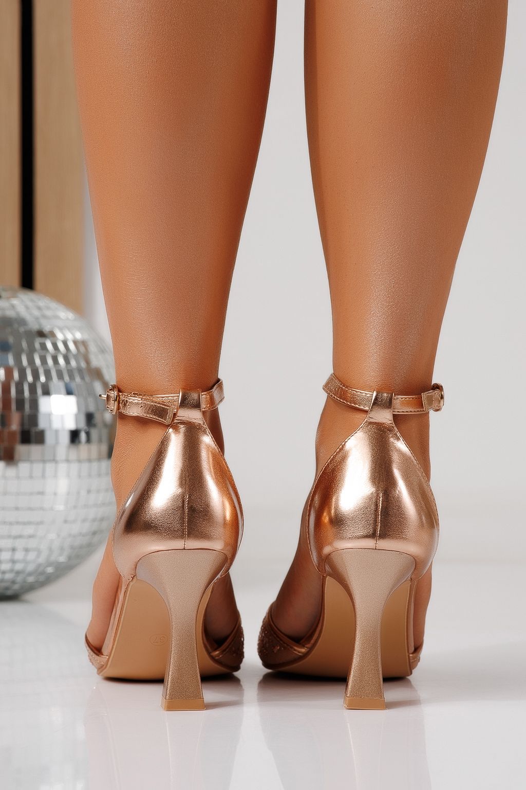 Дамски сандали с ток розово-златисти от еко кожа Lyra #24862