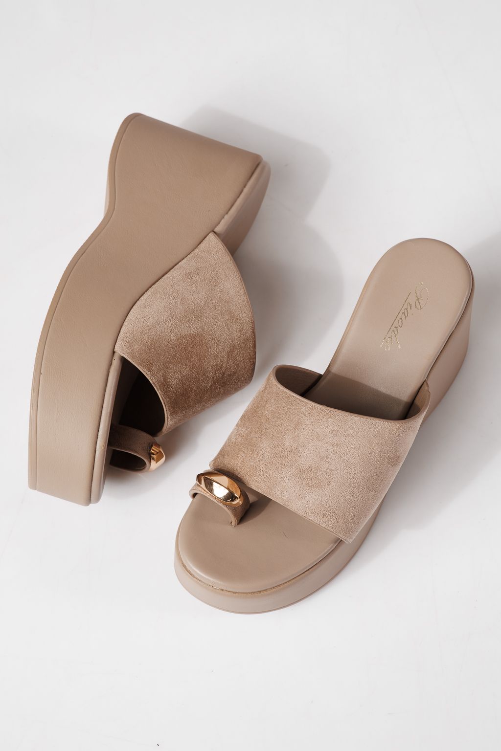 Дамски чехли с платформа каки от обърната еко кожа Giulia #24973