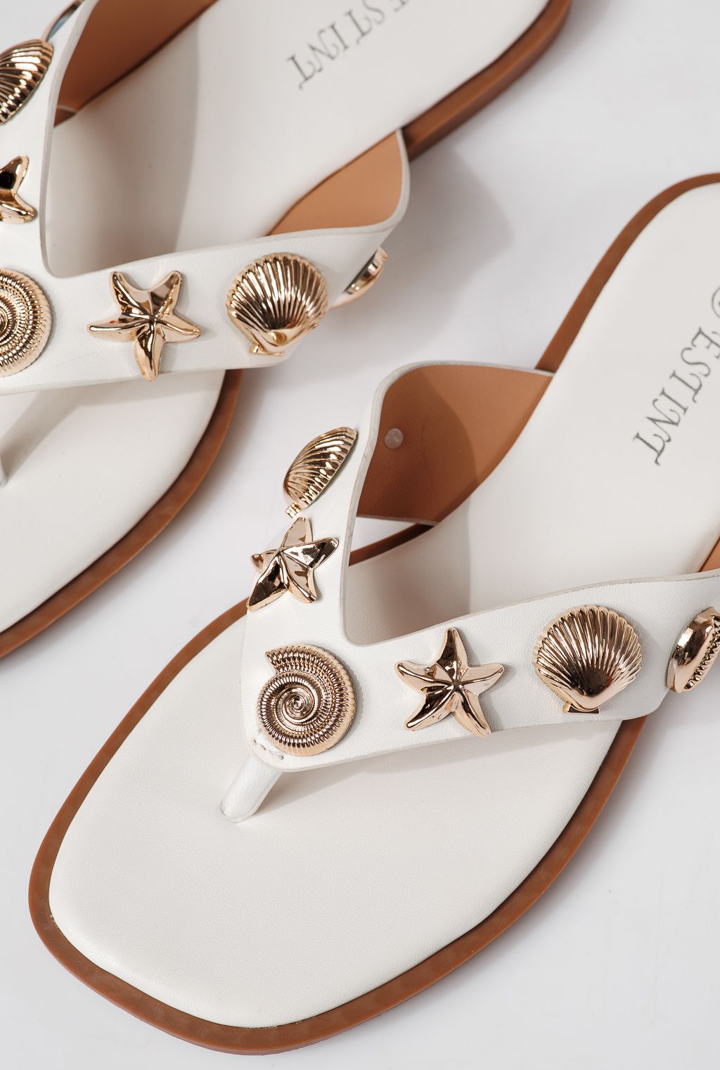 Дамски чехли бели от еко кожа Zelia #24800