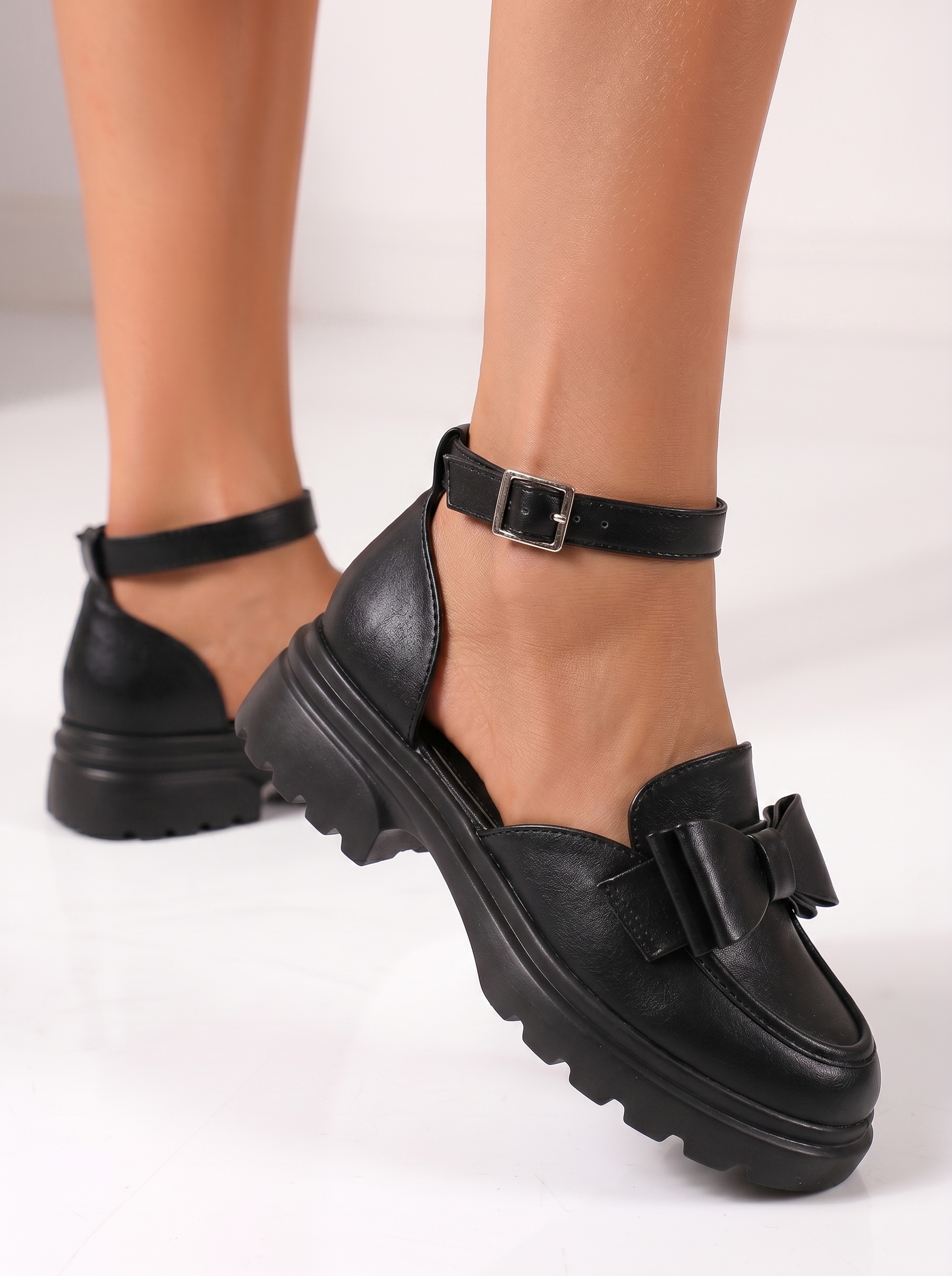 Дамски черни ежедневни обувки от екокожа Maris #24994