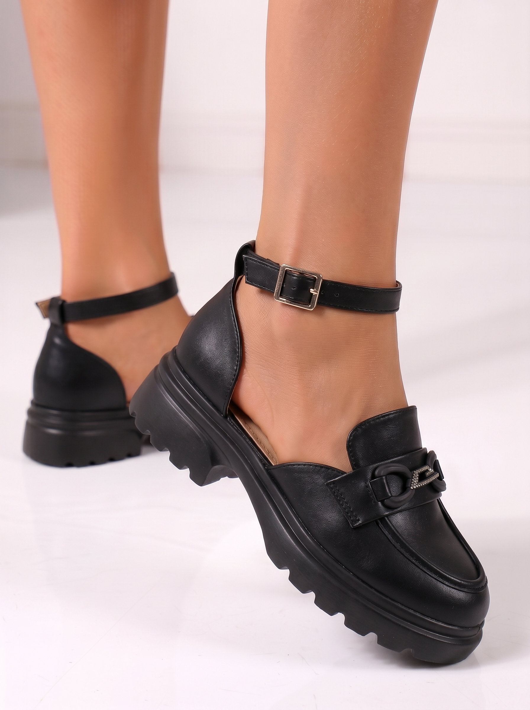 Дамски черни ежедневни обувки от екокожа Azura #24991