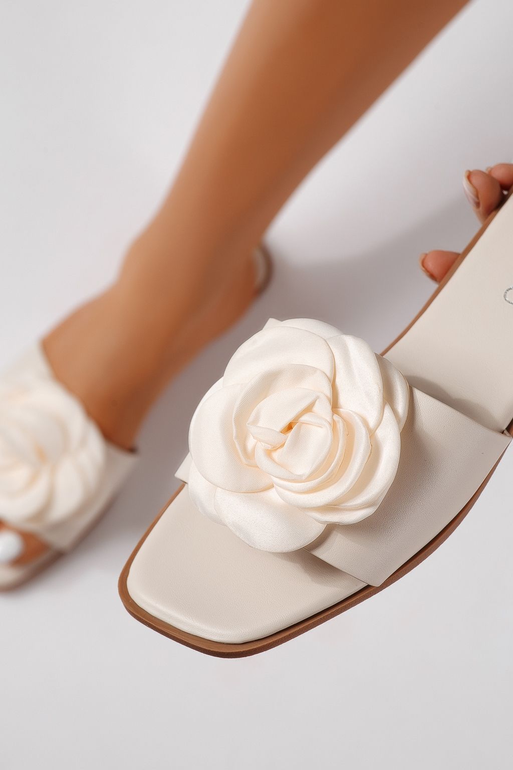 Дамски чехли бежови от еко кожа Nerys #25102