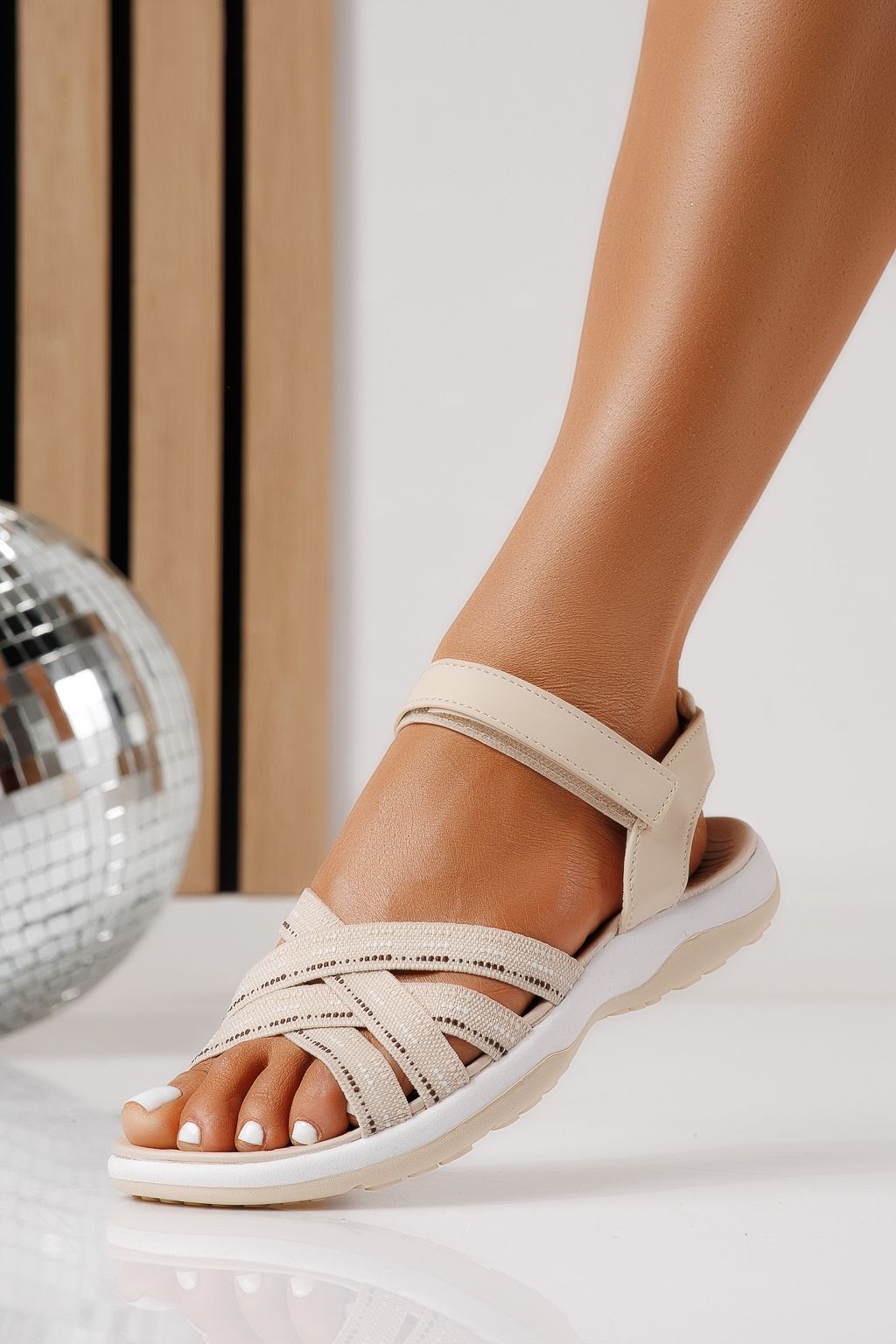 Дамски сандали с ниска подметка бежови от текстилен материал Mireya #25138