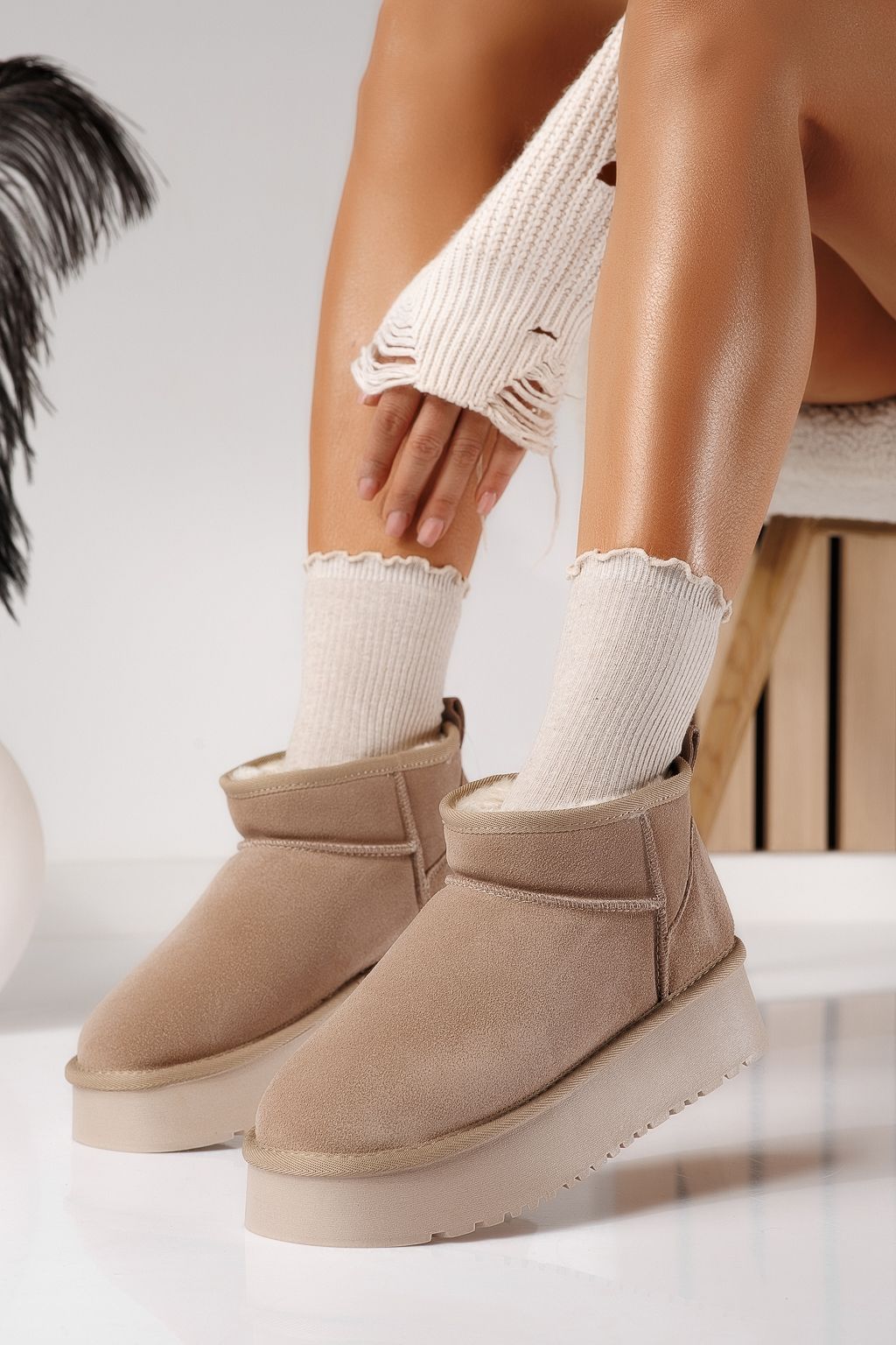 Дамски къси чизми подплатени с пух тип UGG каки от обърната естествена кожа Alina #30560