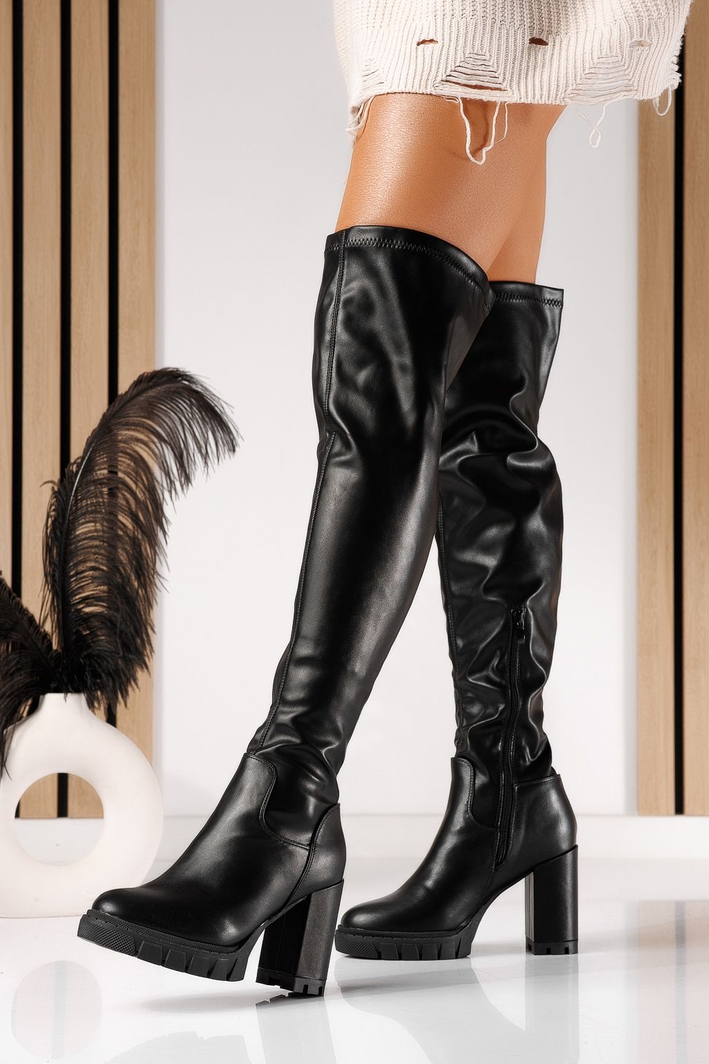 Дълги дамски чизми подплатени черни от еко кожа Irina #30728