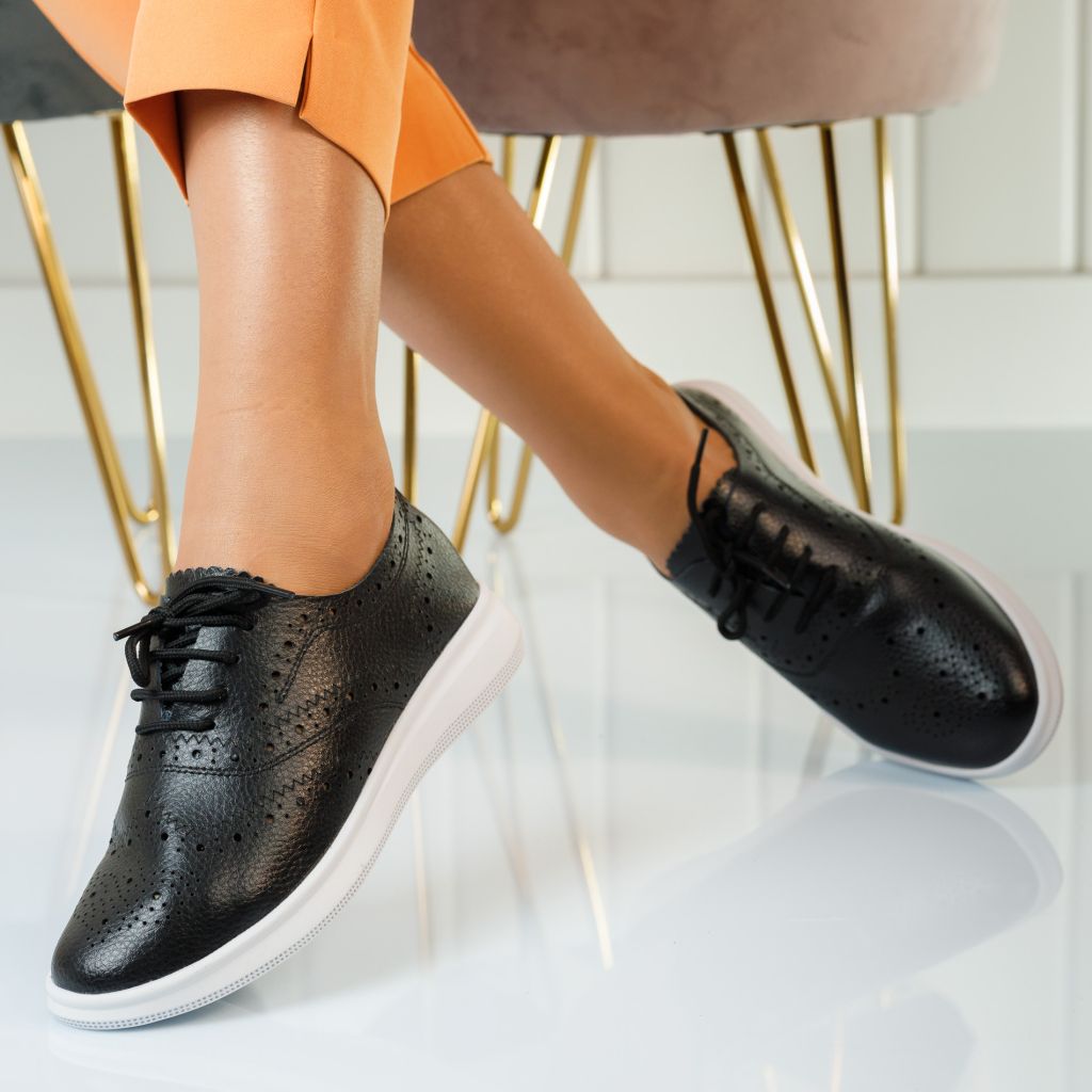 дамски обувки от естествена кожа Naturala Estella черен #855PN